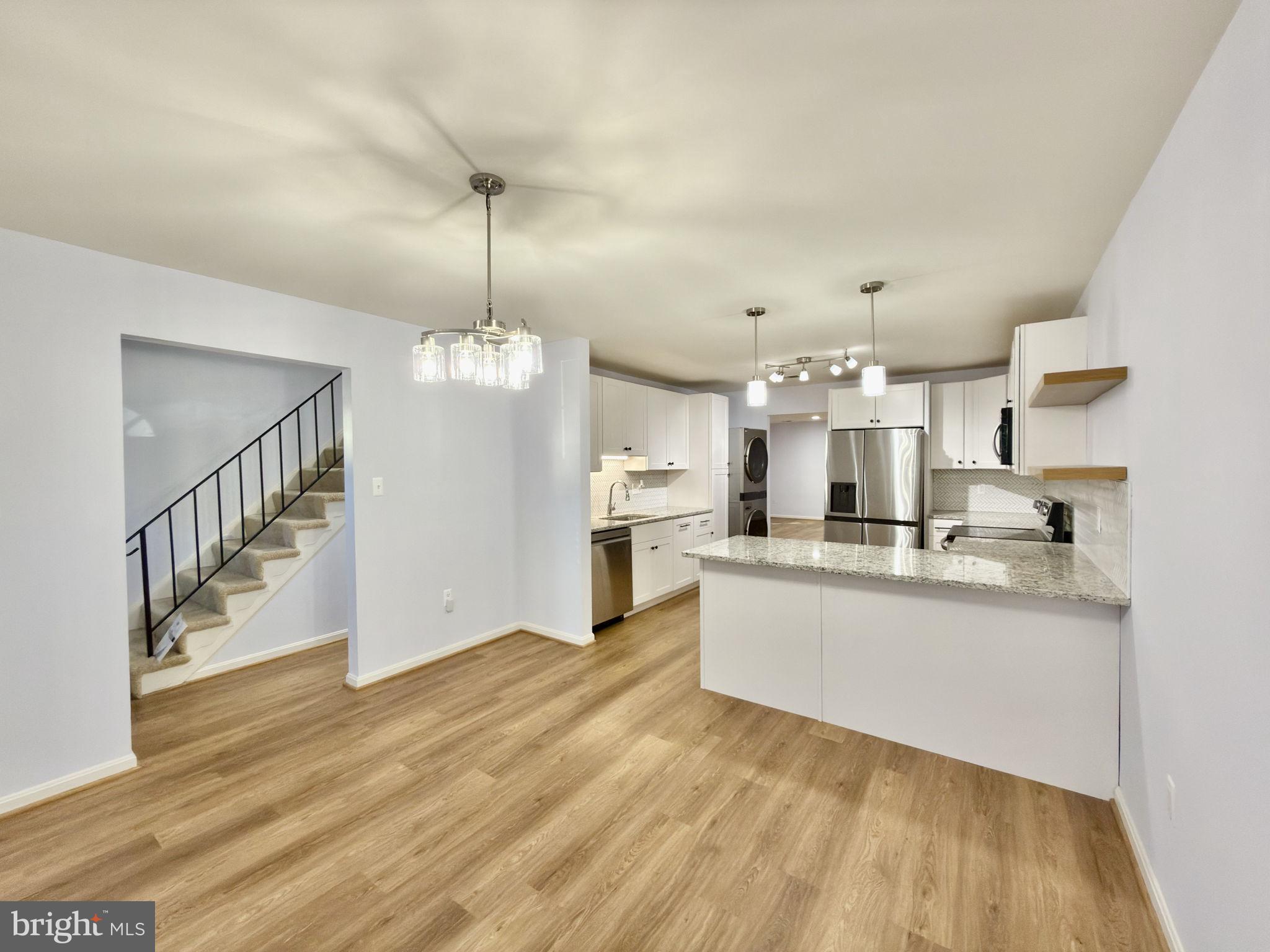 PORT O DUMFRIES - Residential Lease