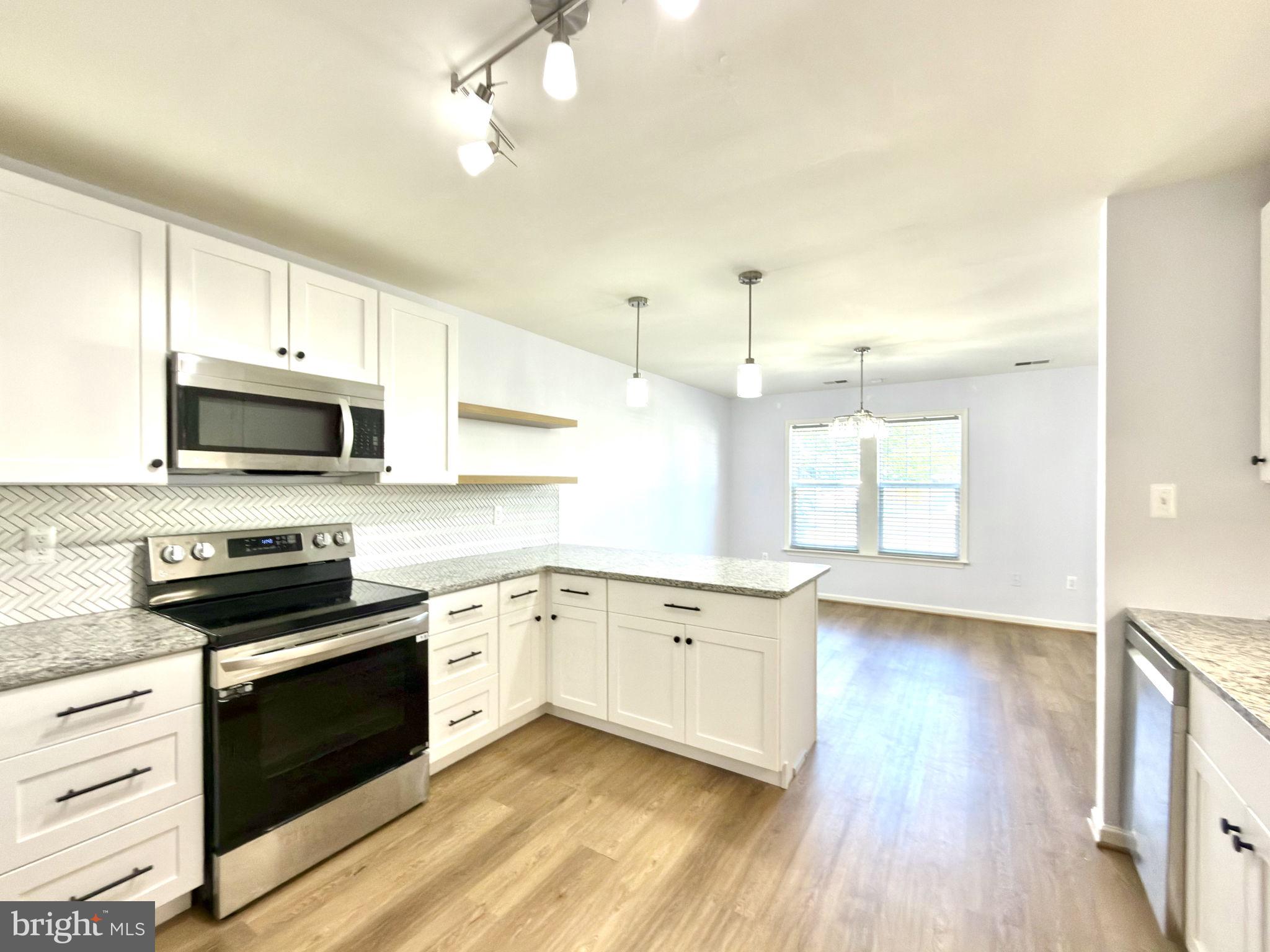 PORT O DUMFRIES - Residential Lease