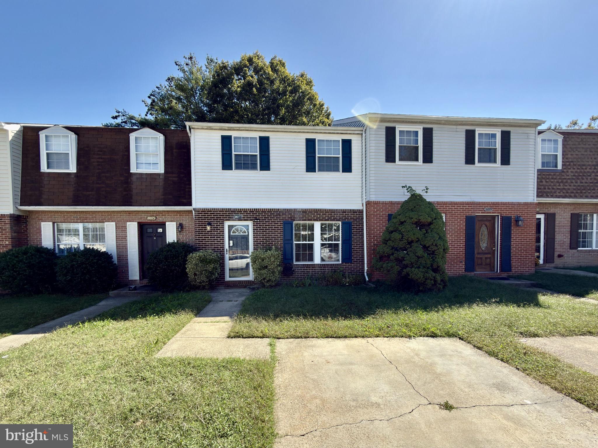 PORT O DUMFRIES - Residential Lease