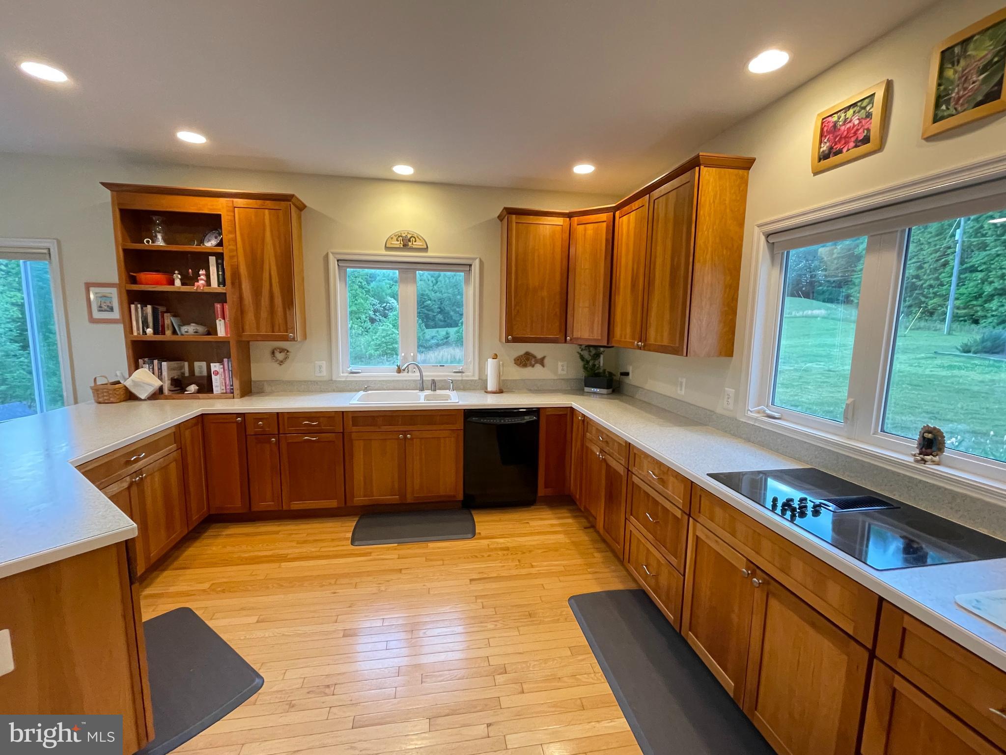 OYSTER SHELL LANDING - Residential