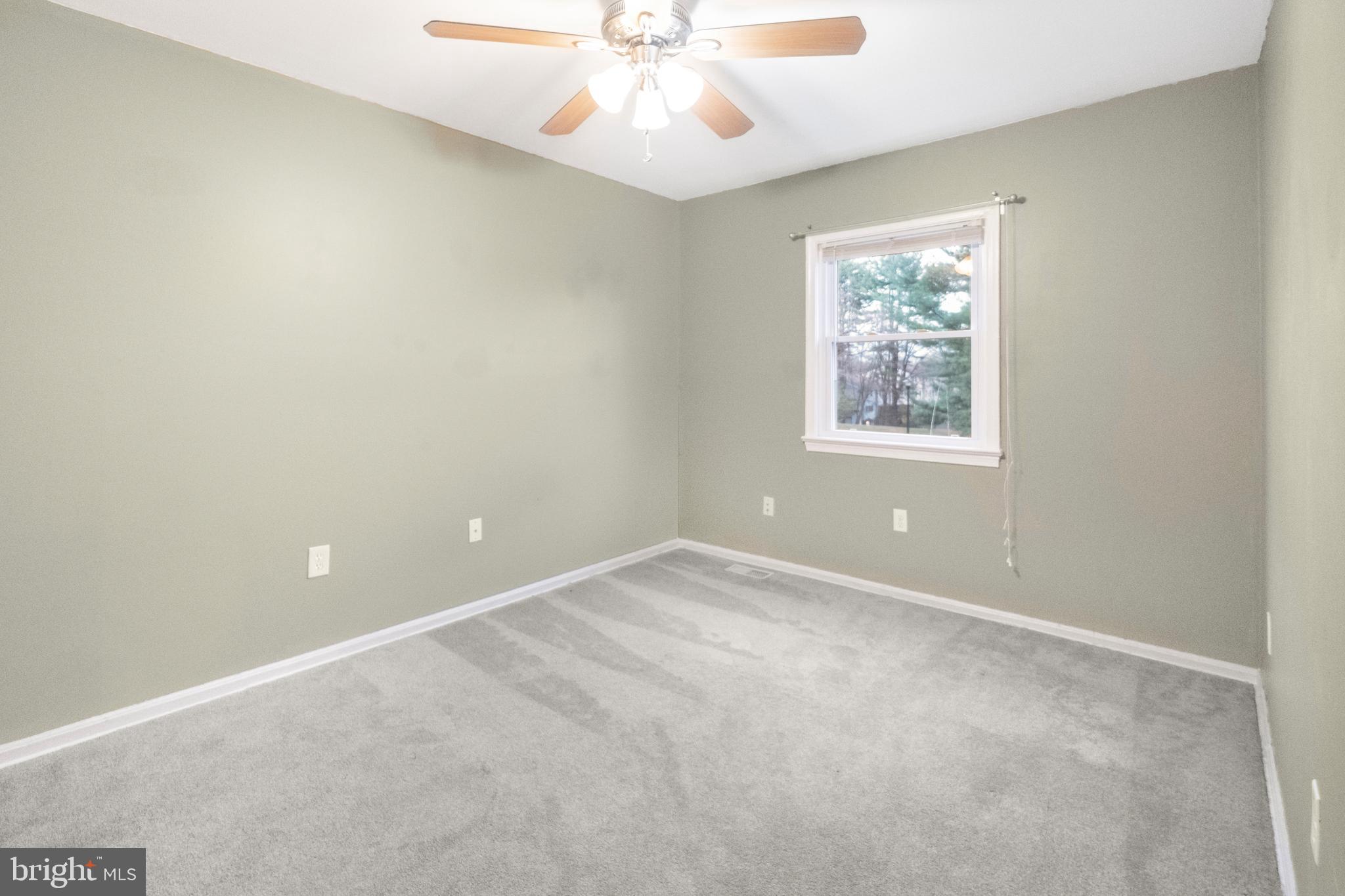 OAKLAND MILLS - Residential Lease