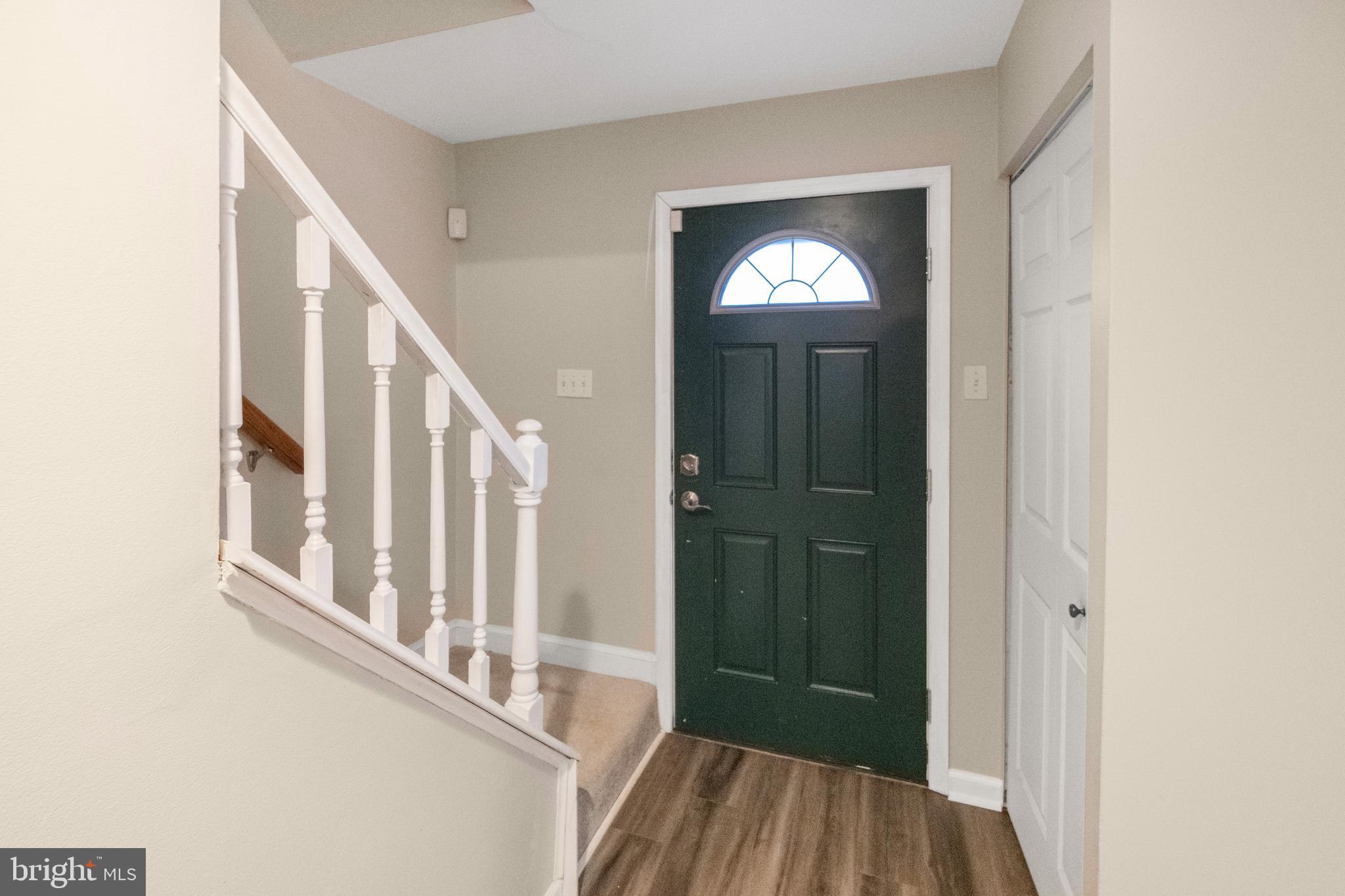 OAKLAND MILLS - Residential Lease