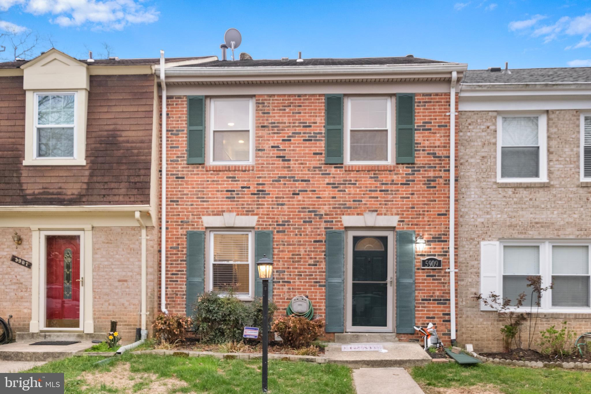 OAKLAND MILLS - Residential Lease