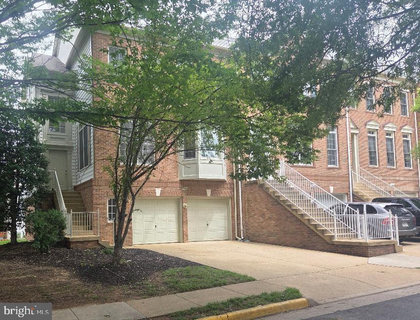 9546 LAGERSFIELD CIRCLE