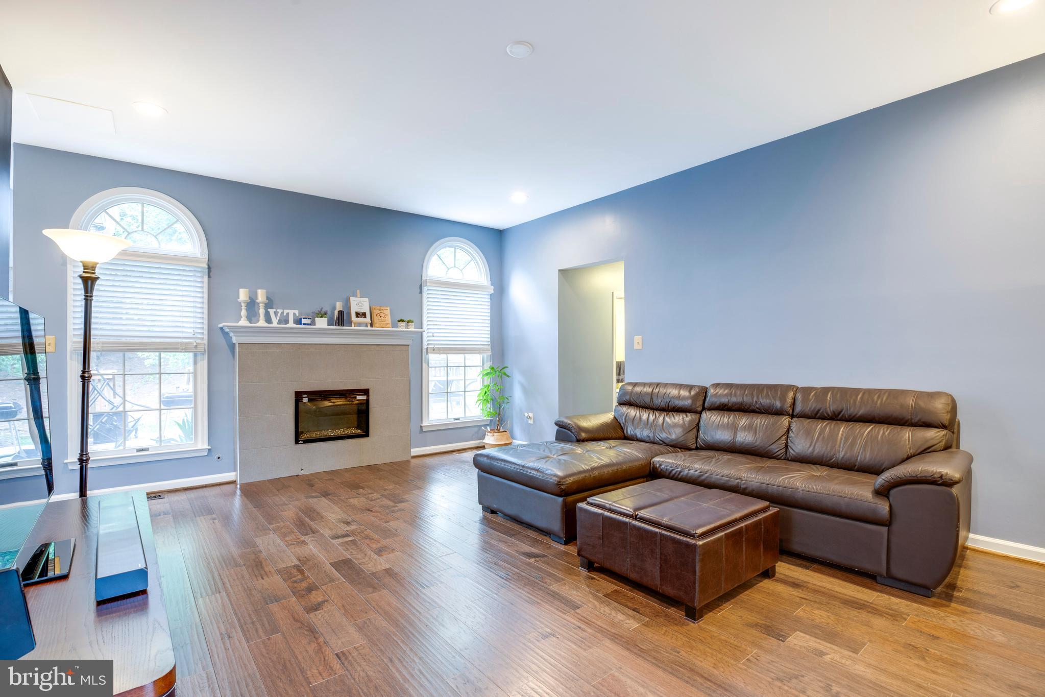 CENTURY OAK - Residential Lease