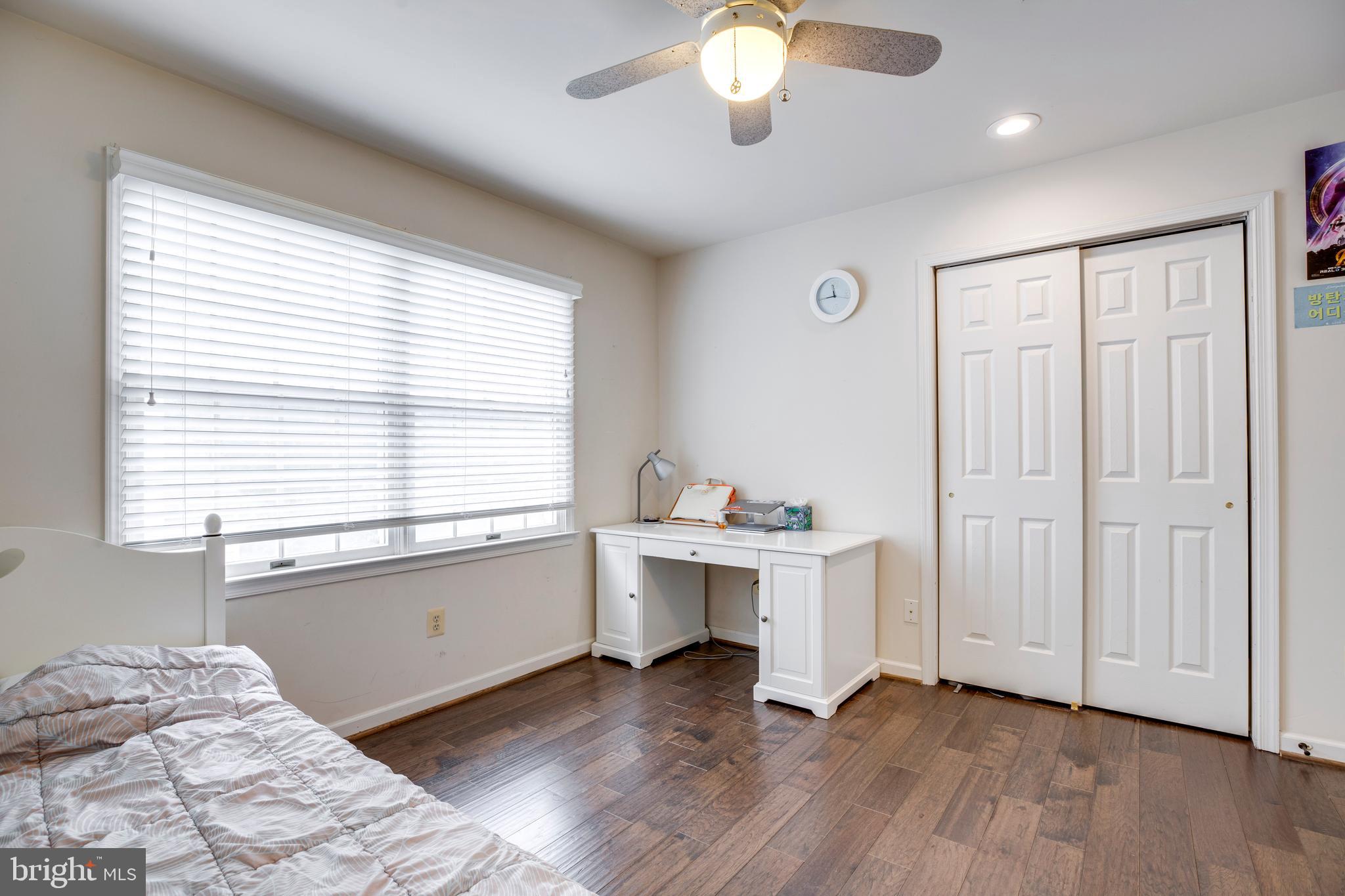 CENTURY OAK - Residential Lease