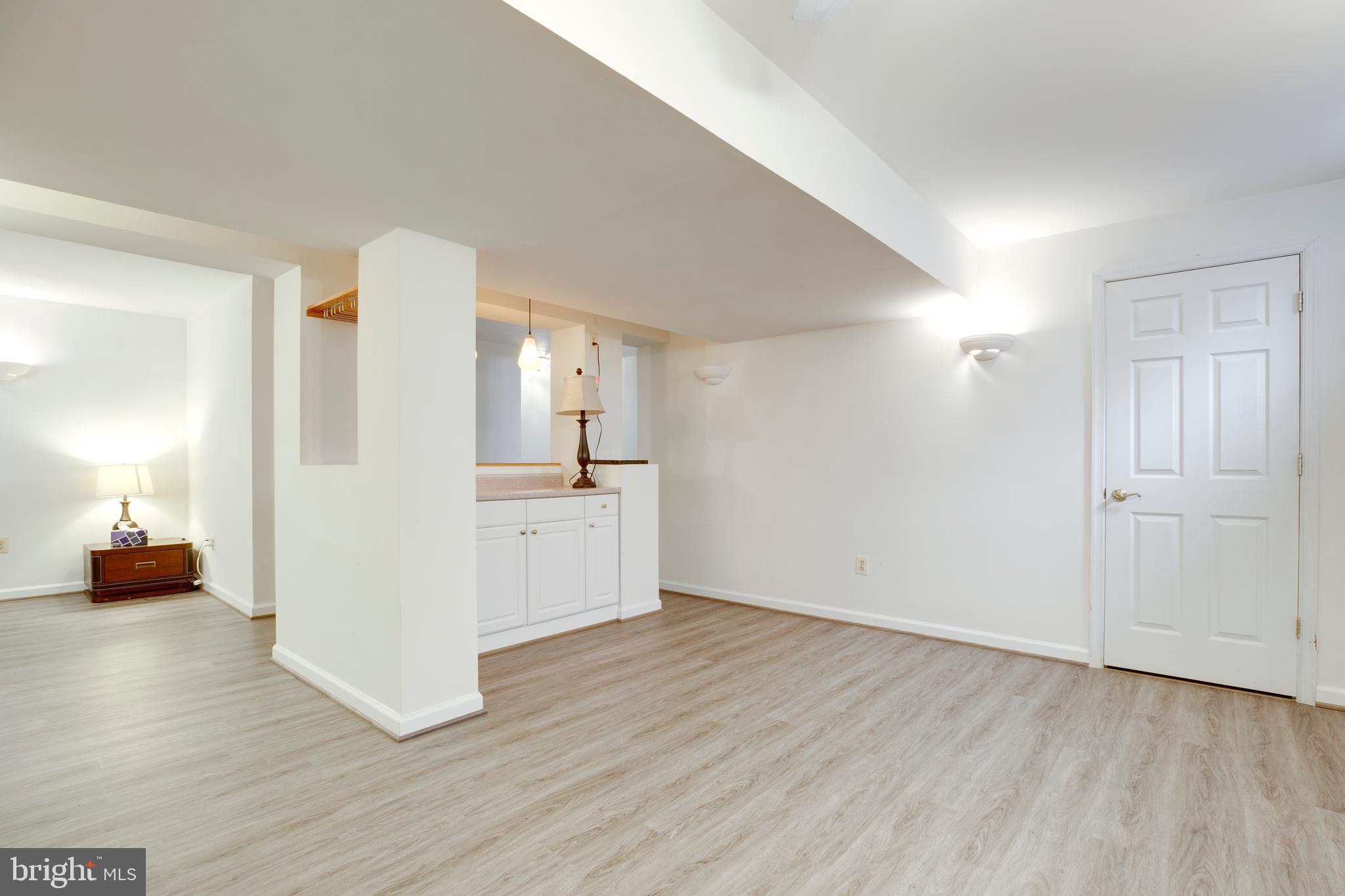 CENTURY OAK - Residential Lease