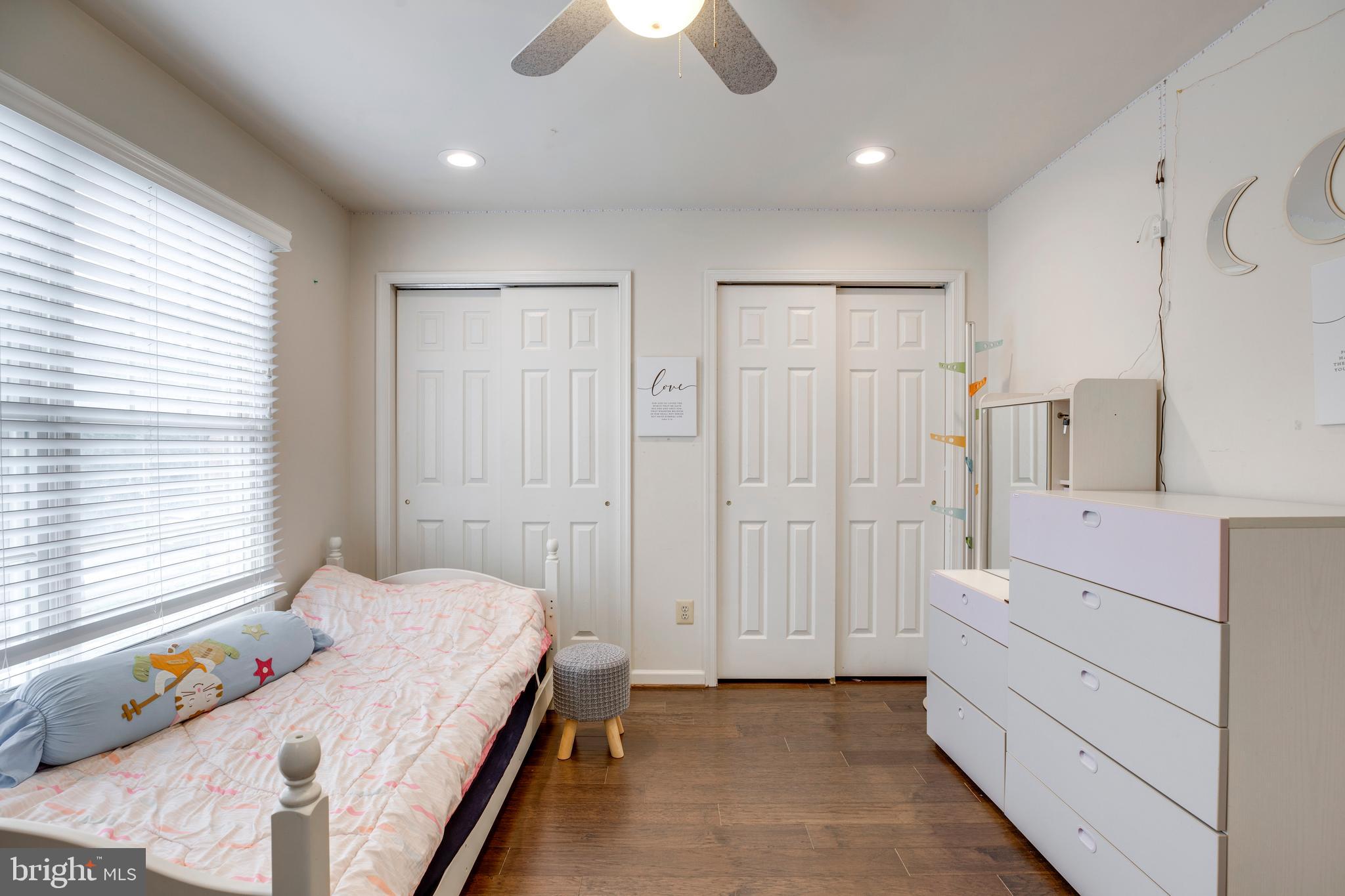 CENTURY OAK - Residential Lease