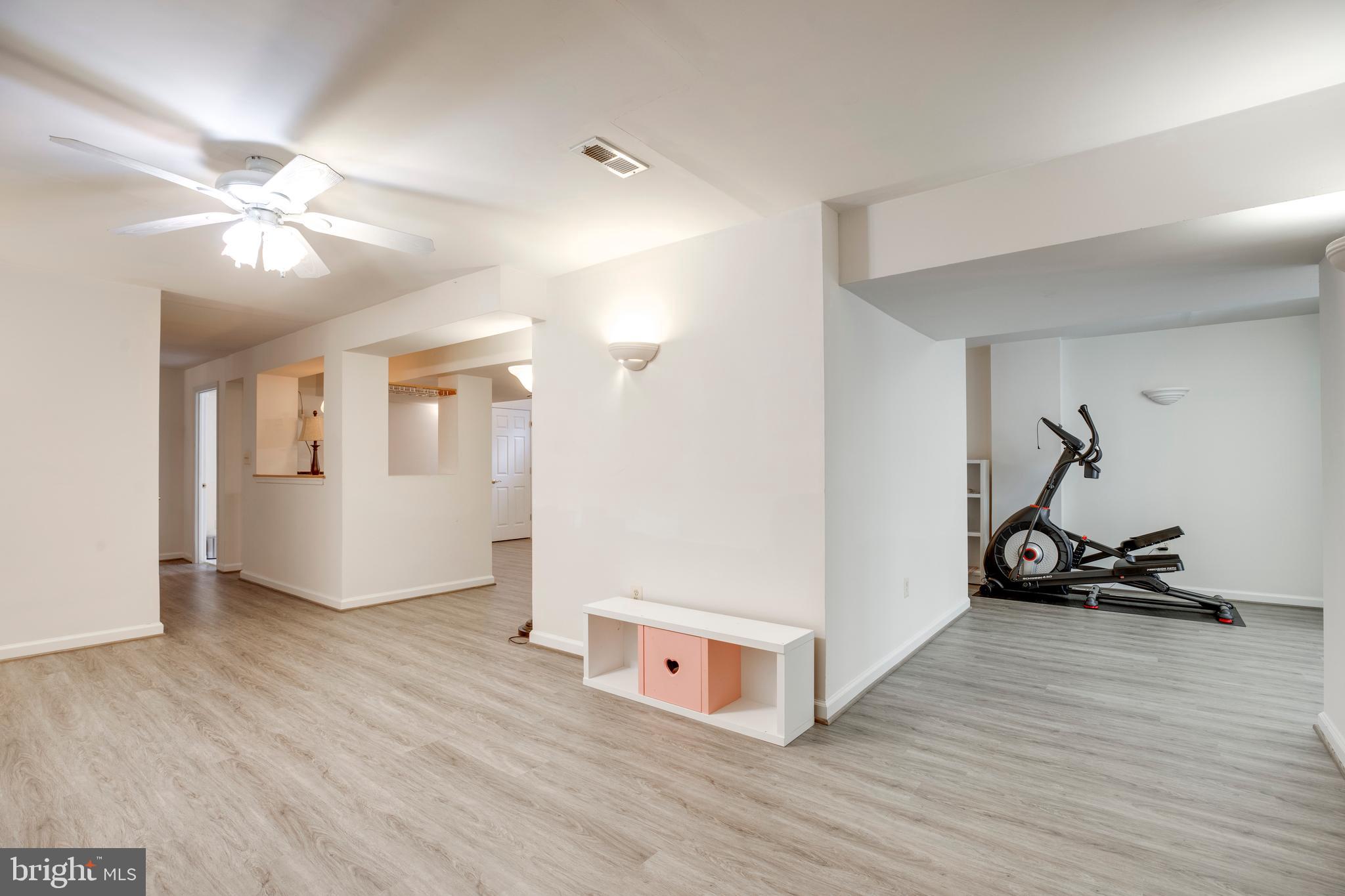 CENTURY OAK - Residential Lease