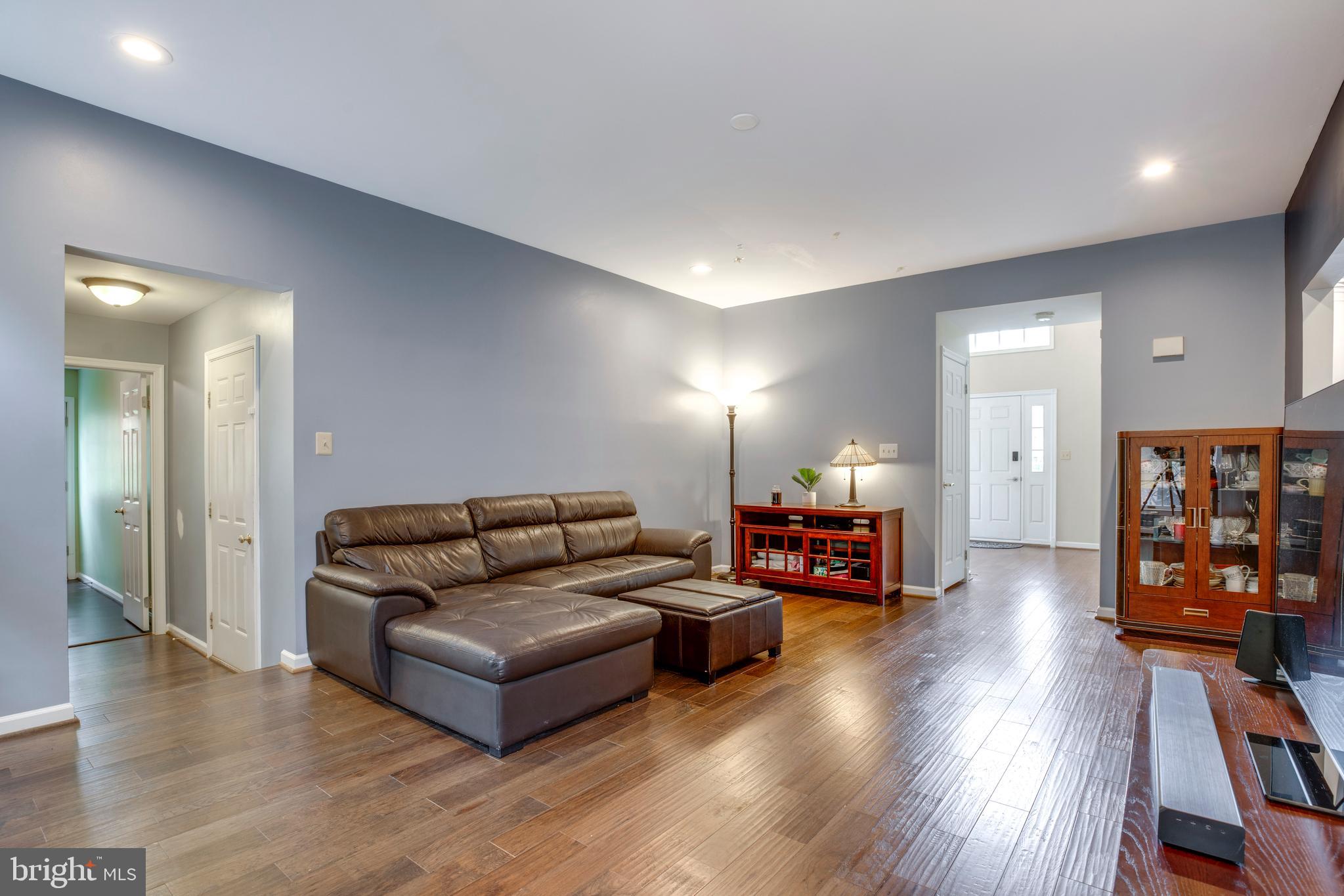 CENTURY OAK - Residential Lease