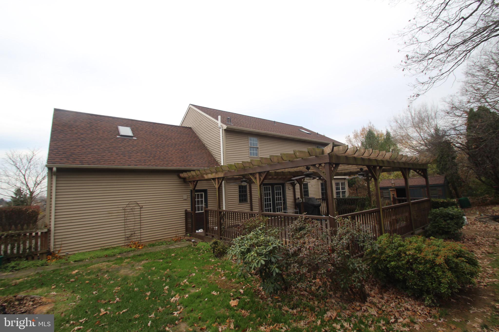 VICTORIAS POND - Residential
