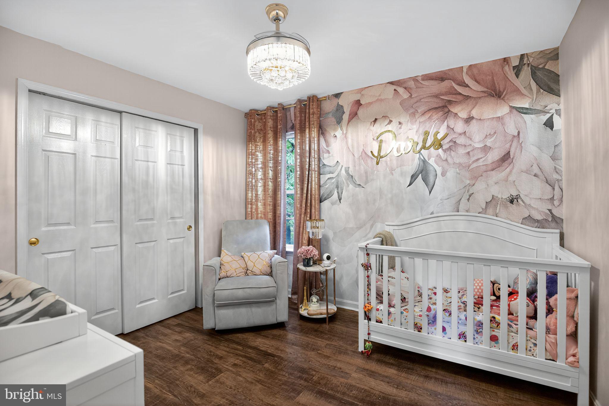 SOUTH HAMPTON SUB - Residential Lease