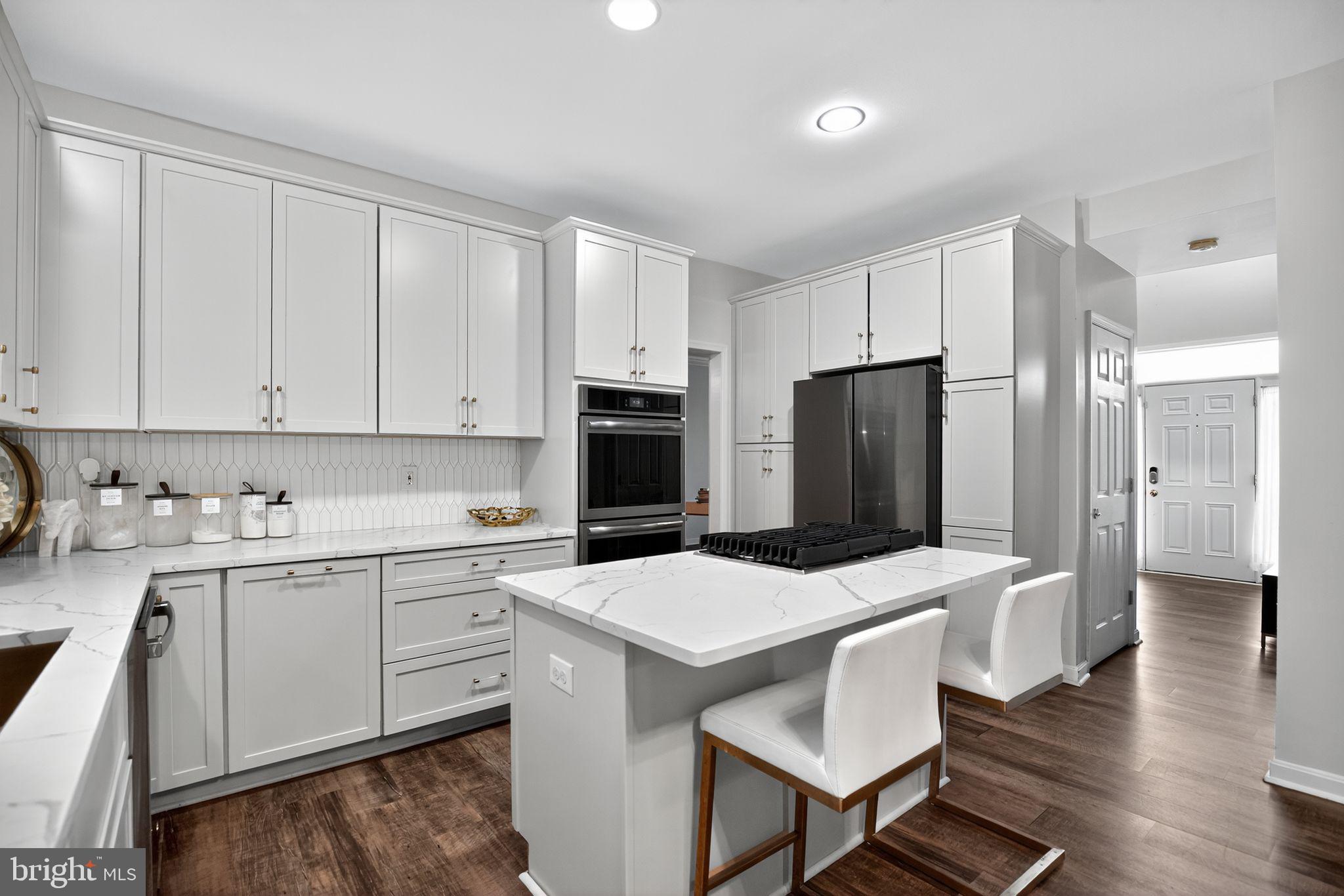 SOUTH HAMPTON SUB - Residential Lease