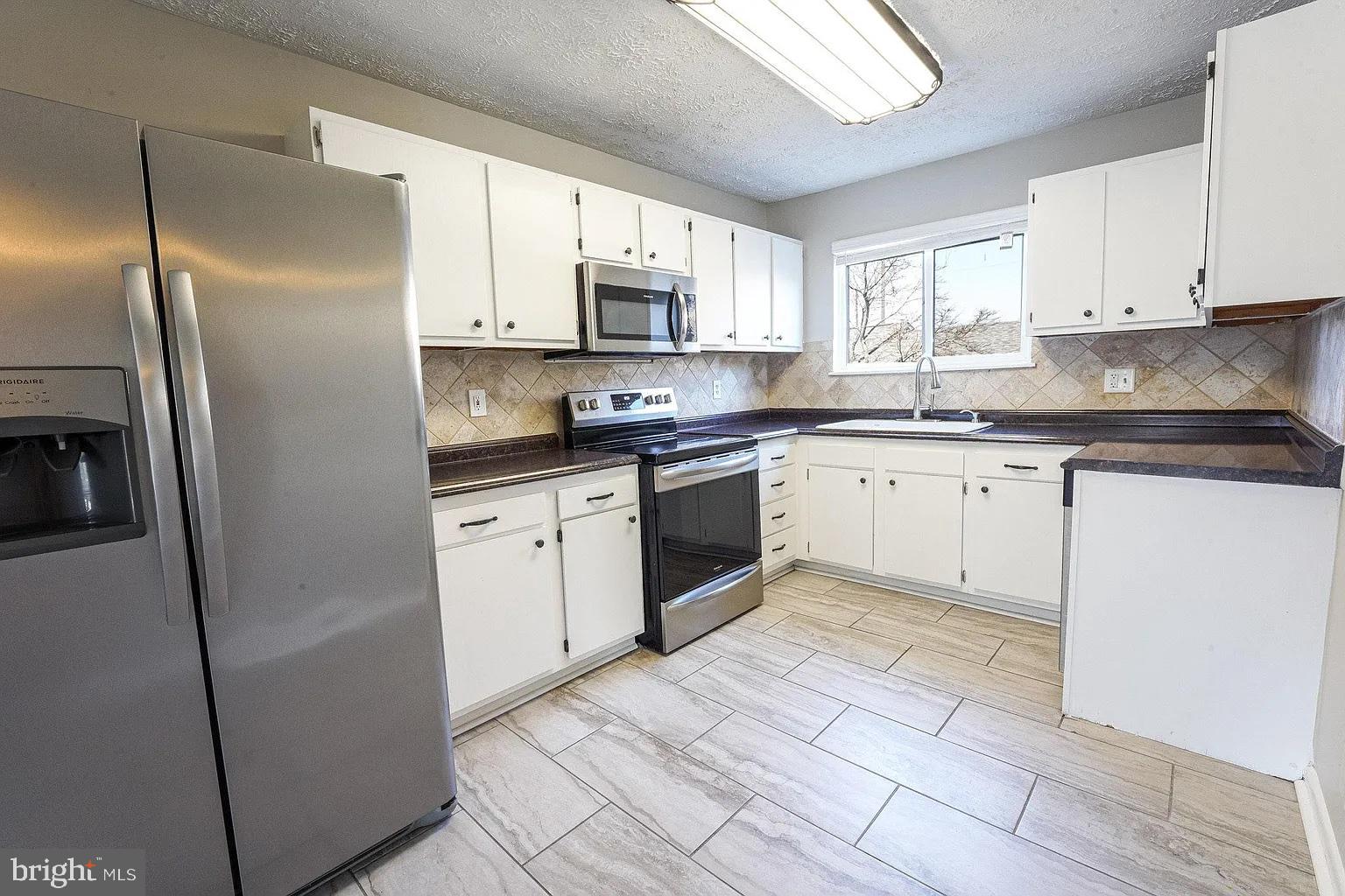 WESTOWNE VILLAGE - Residential Lease