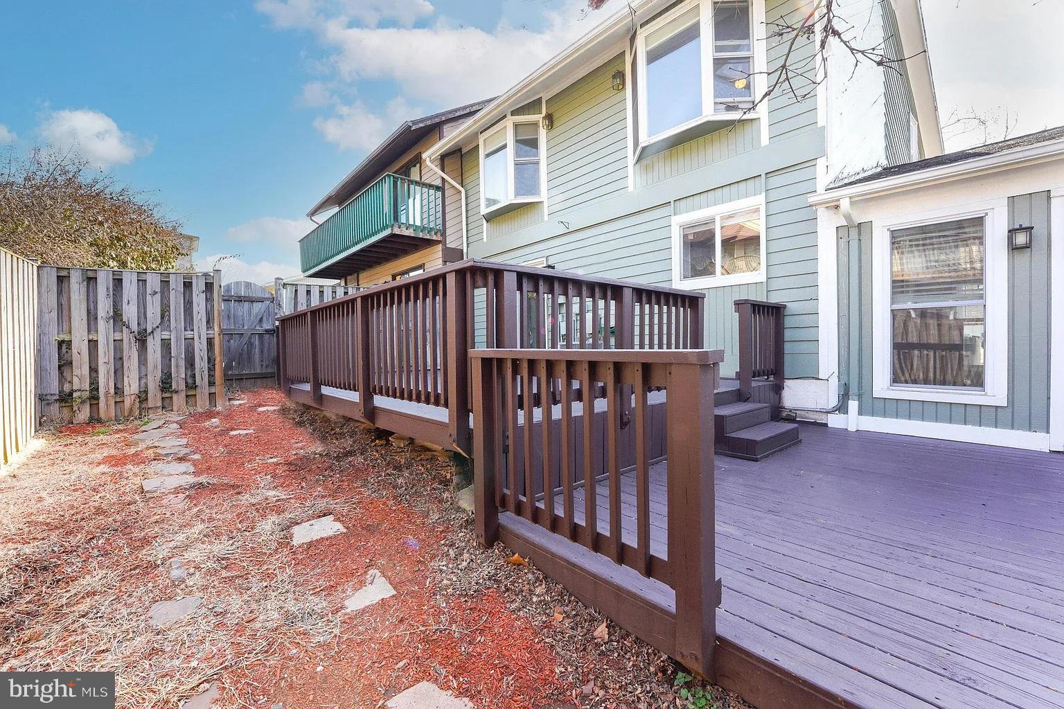 WESTOWNE VILLAGE - Residential Lease