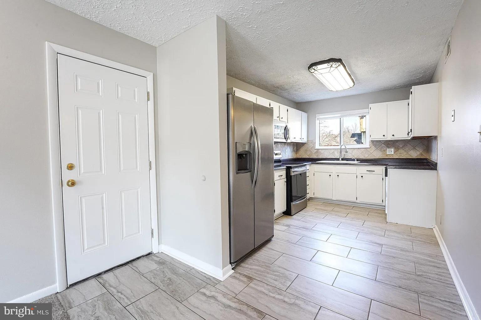 WESTOWNE VILLAGE - Residential Lease