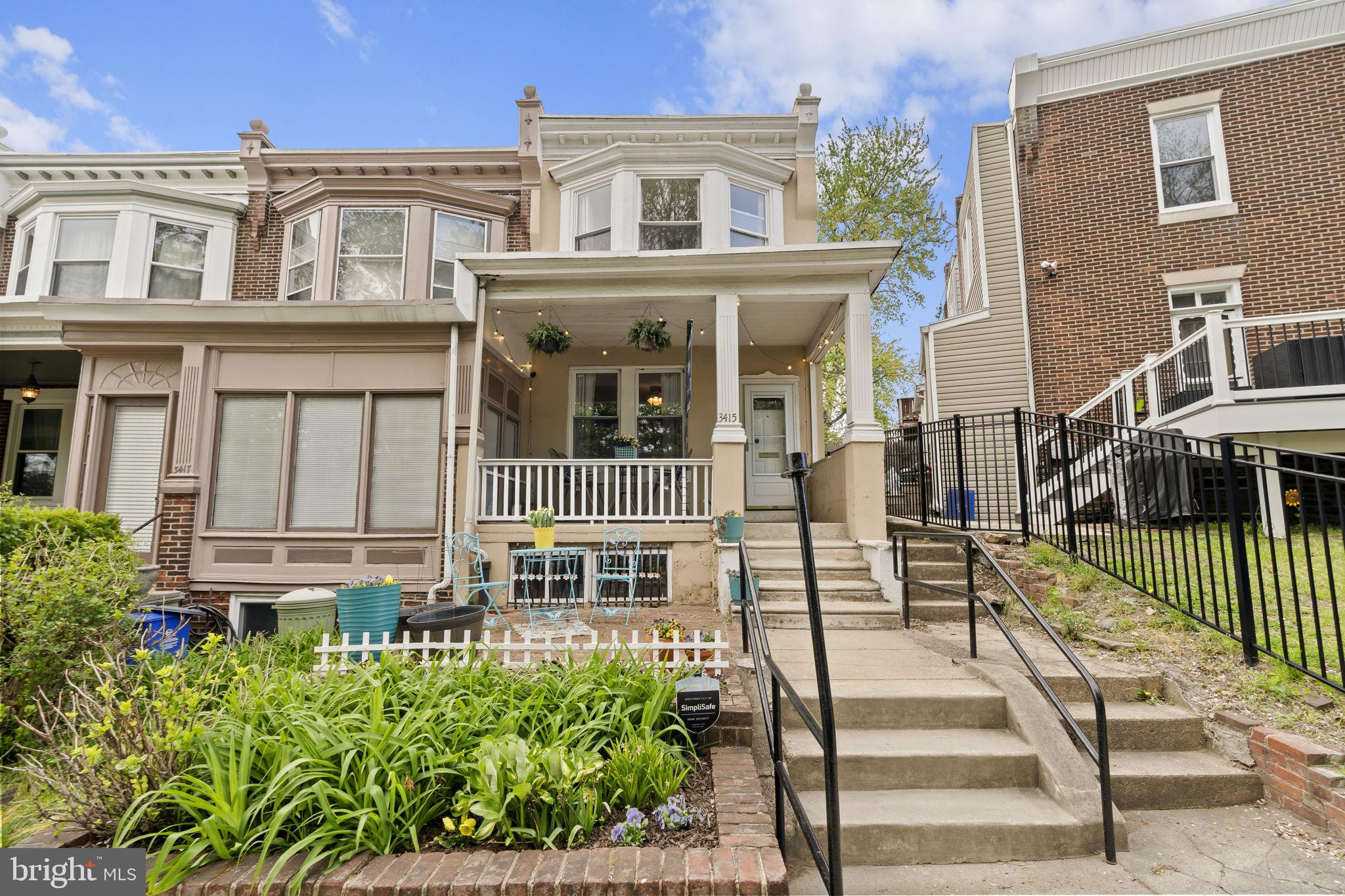 EAST FALLS - Residential