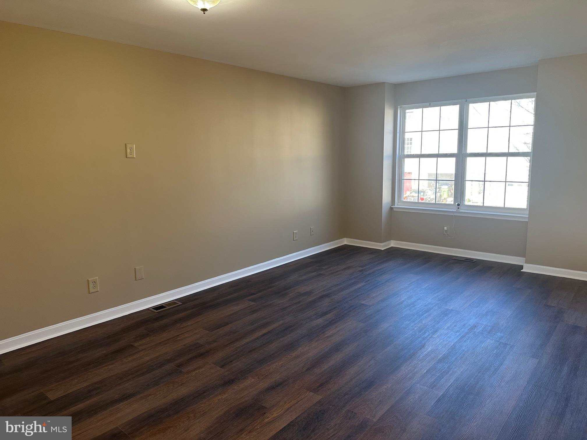 SALEM FIELDS - Residential Lease