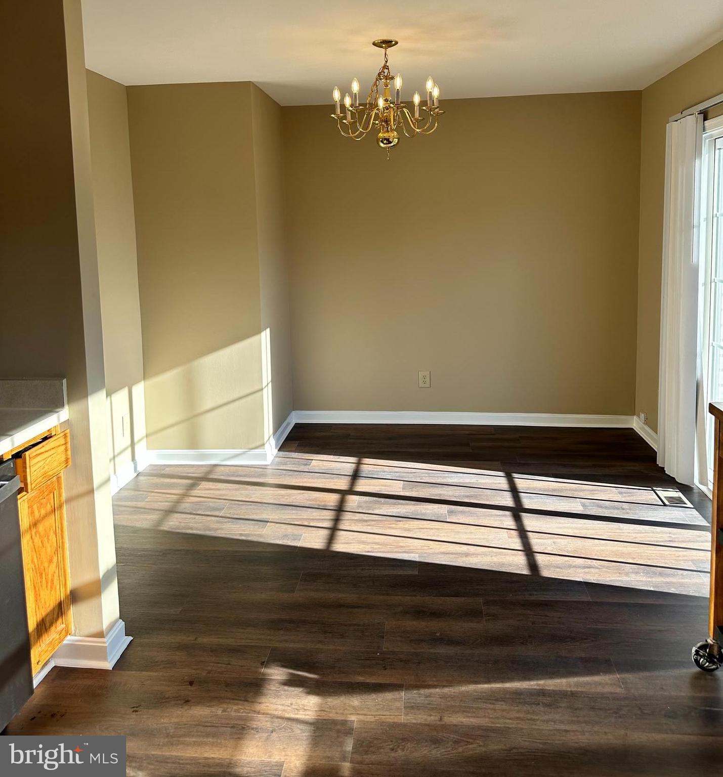 SALEM FIELDS - Residential Lease