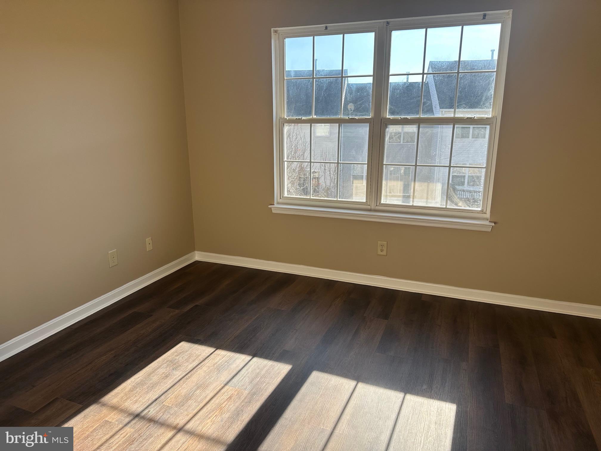 SALEM FIELDS - Residential Lease