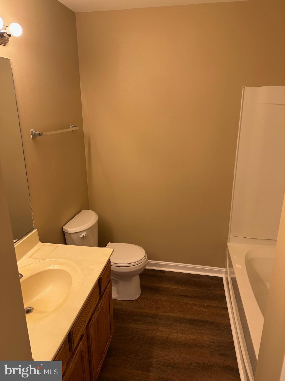 SALEM FIELDS - Residential Lease