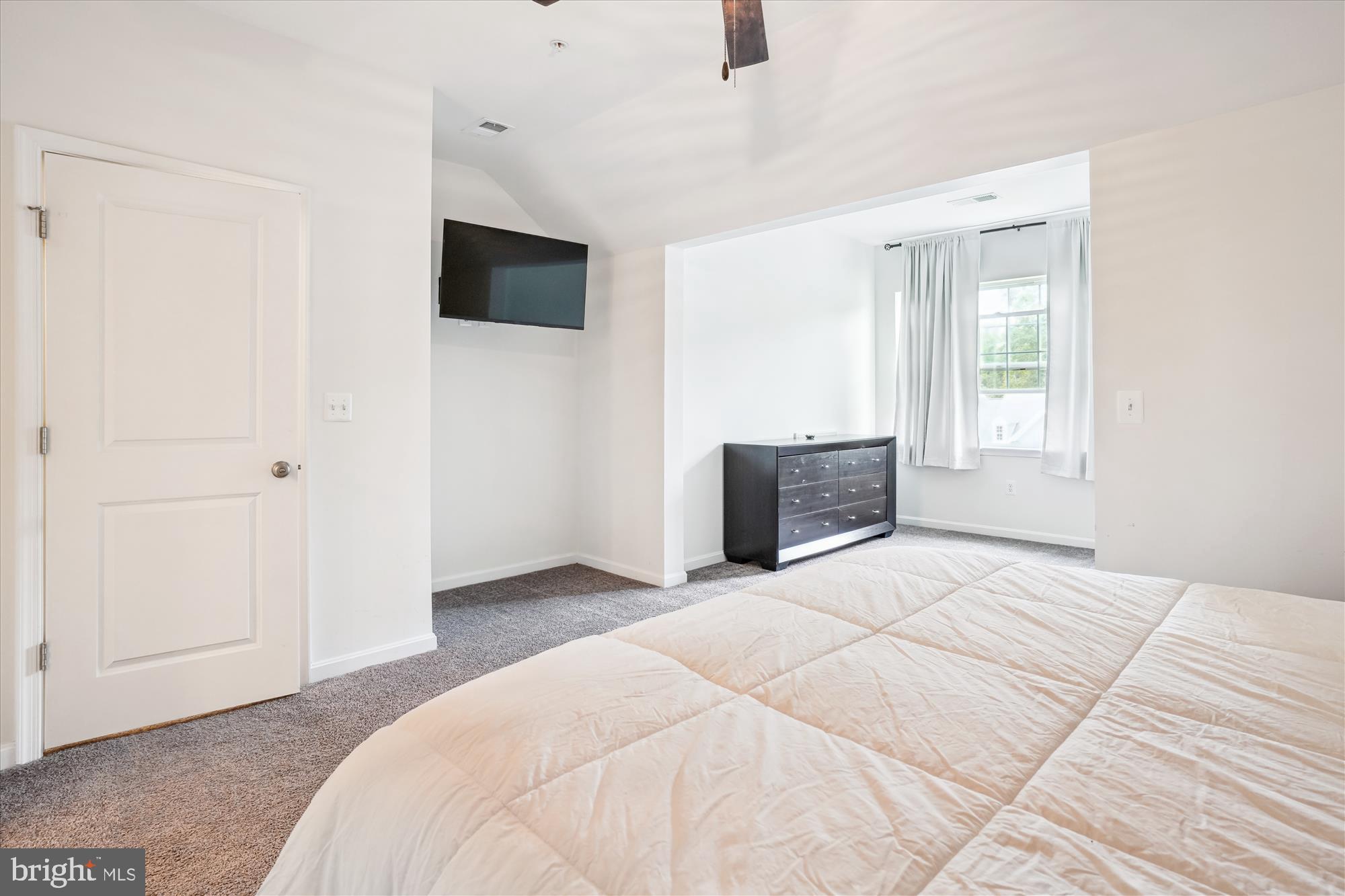 THE VILLAGES OF STEEPLECHASE - Residential