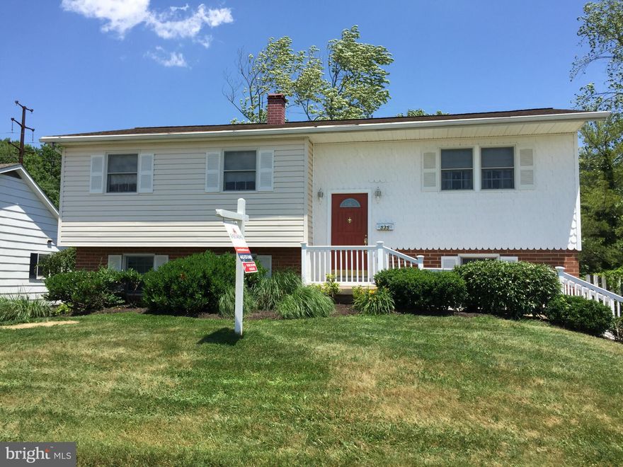 4 bedroom 1 1/2 bath split level home, 1600 sq ft of living space,trek deck off upper level overlooking fenced yard that backs up to woods, lots of living space with fully finished basement.  With your finishing touches you'll call this home, close to 95, only 15 minutes from White Marsh, Belair, APG.  Walking distance to Park with free boat launch and walking trails