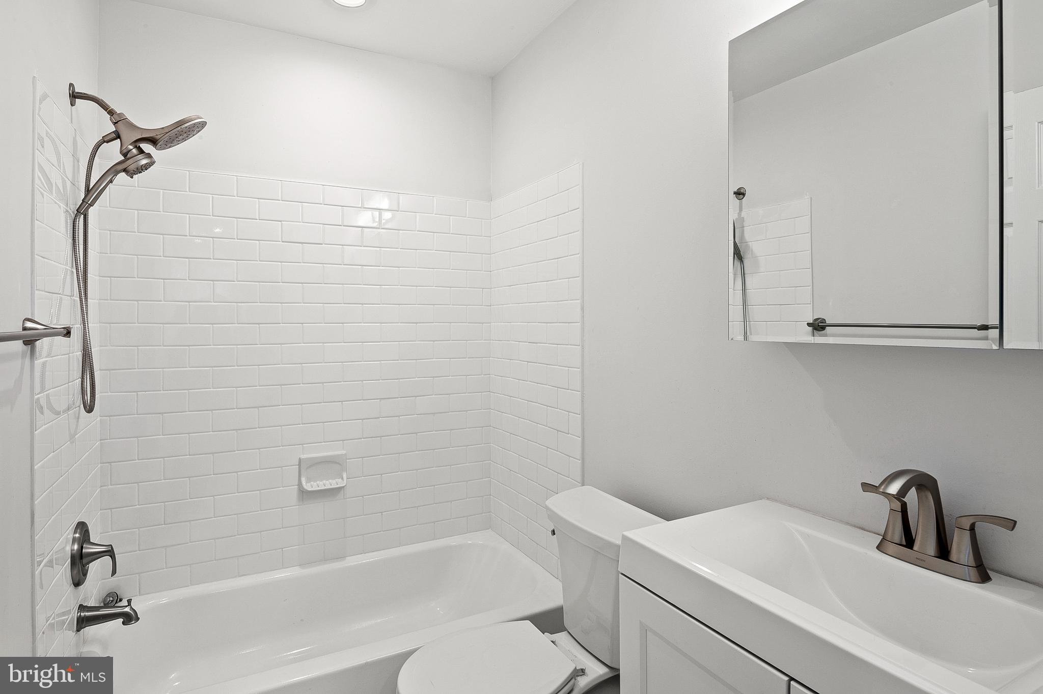 CHURCHTON - Residential