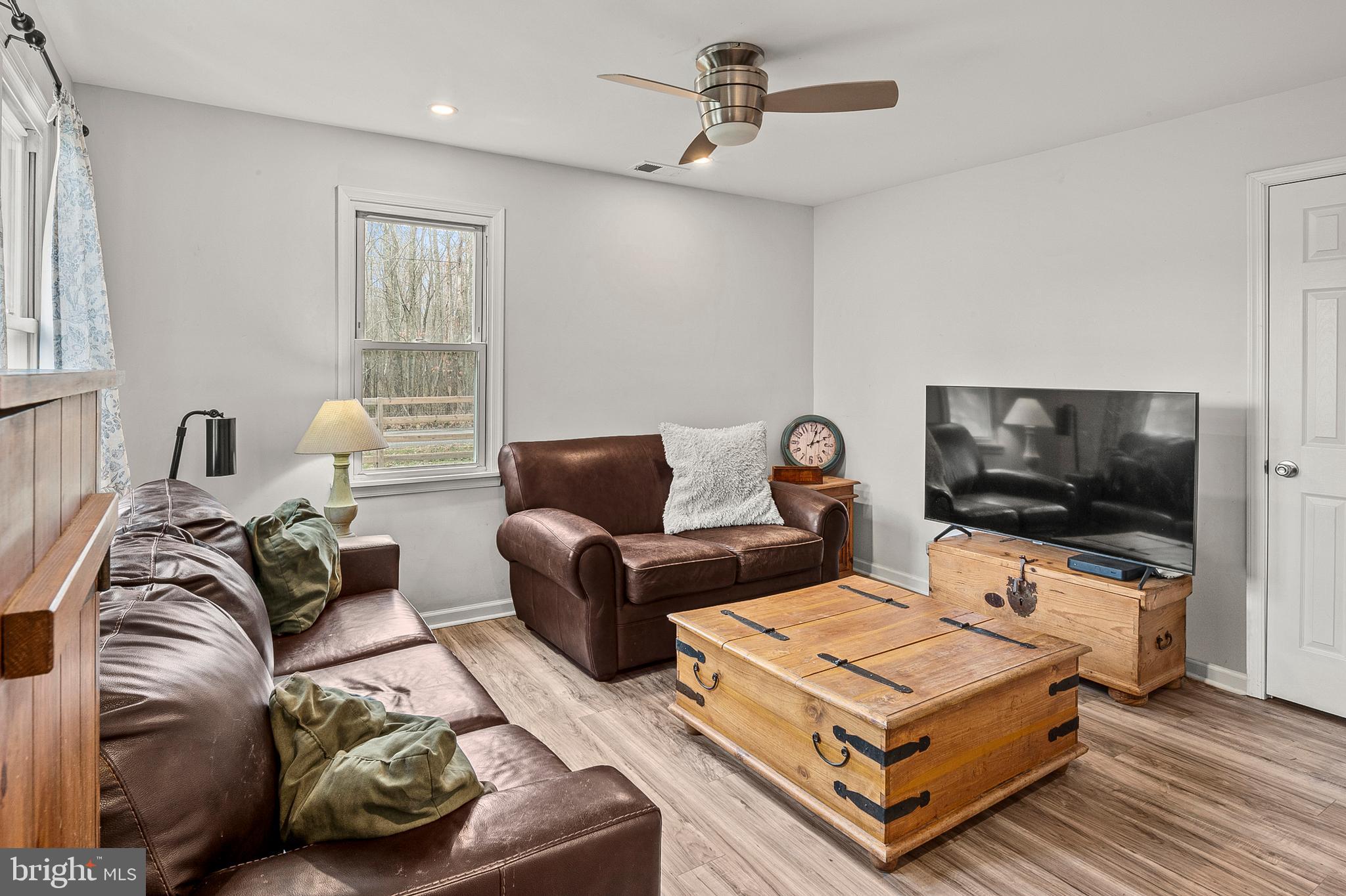 CHURCHTON - Residential