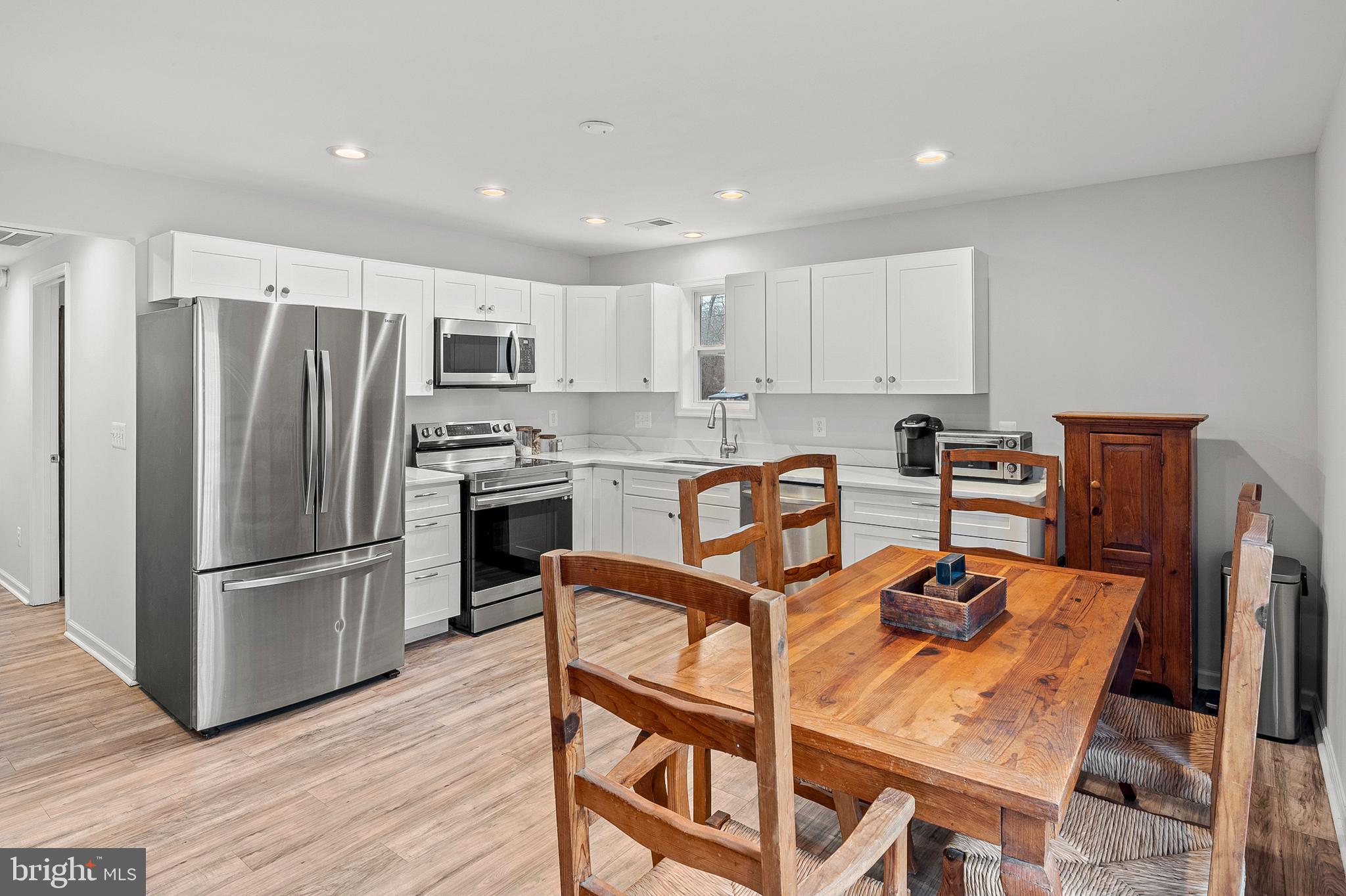 CHURCHTON - Residential