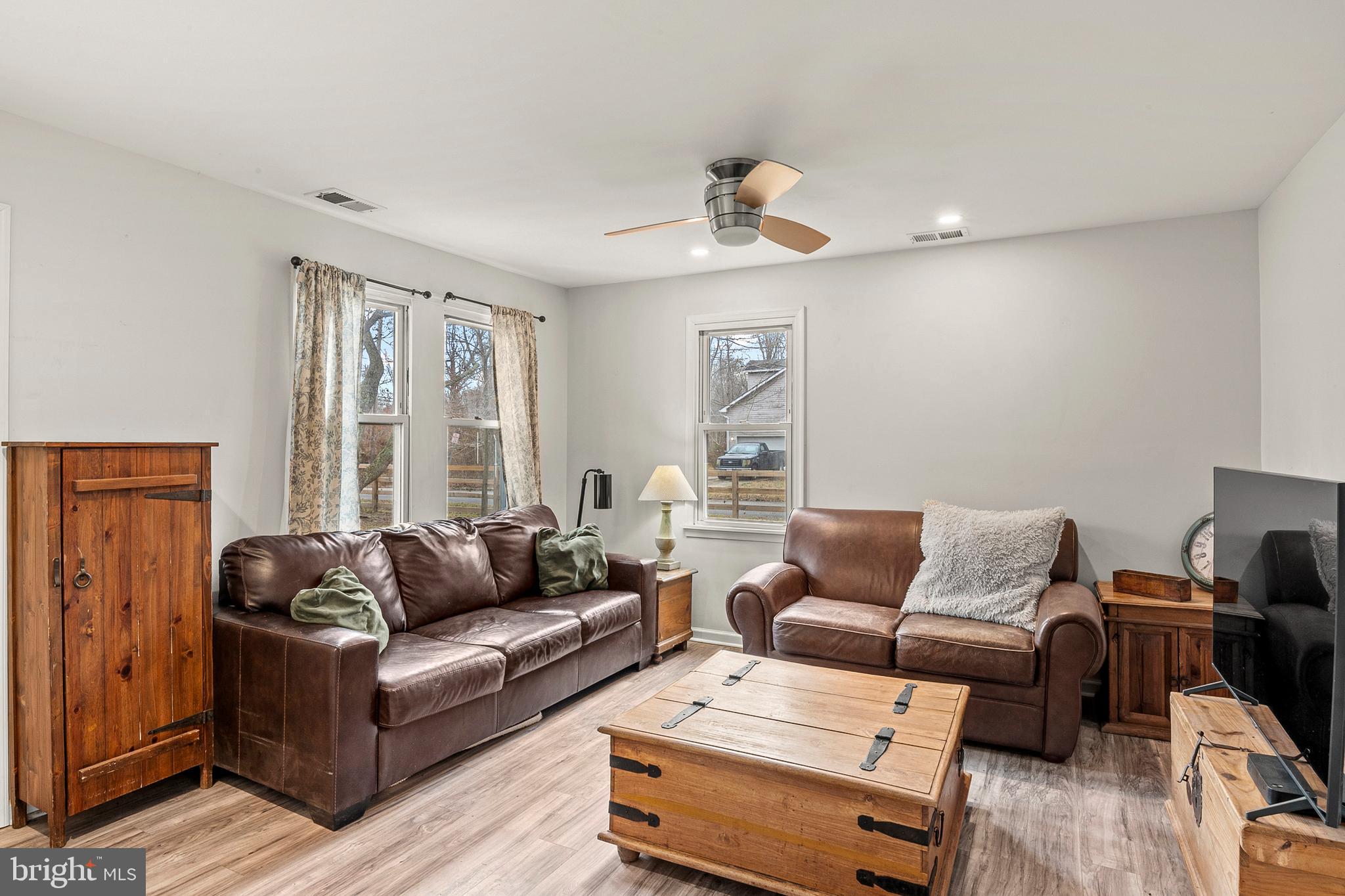 CHURCHTON - Residential