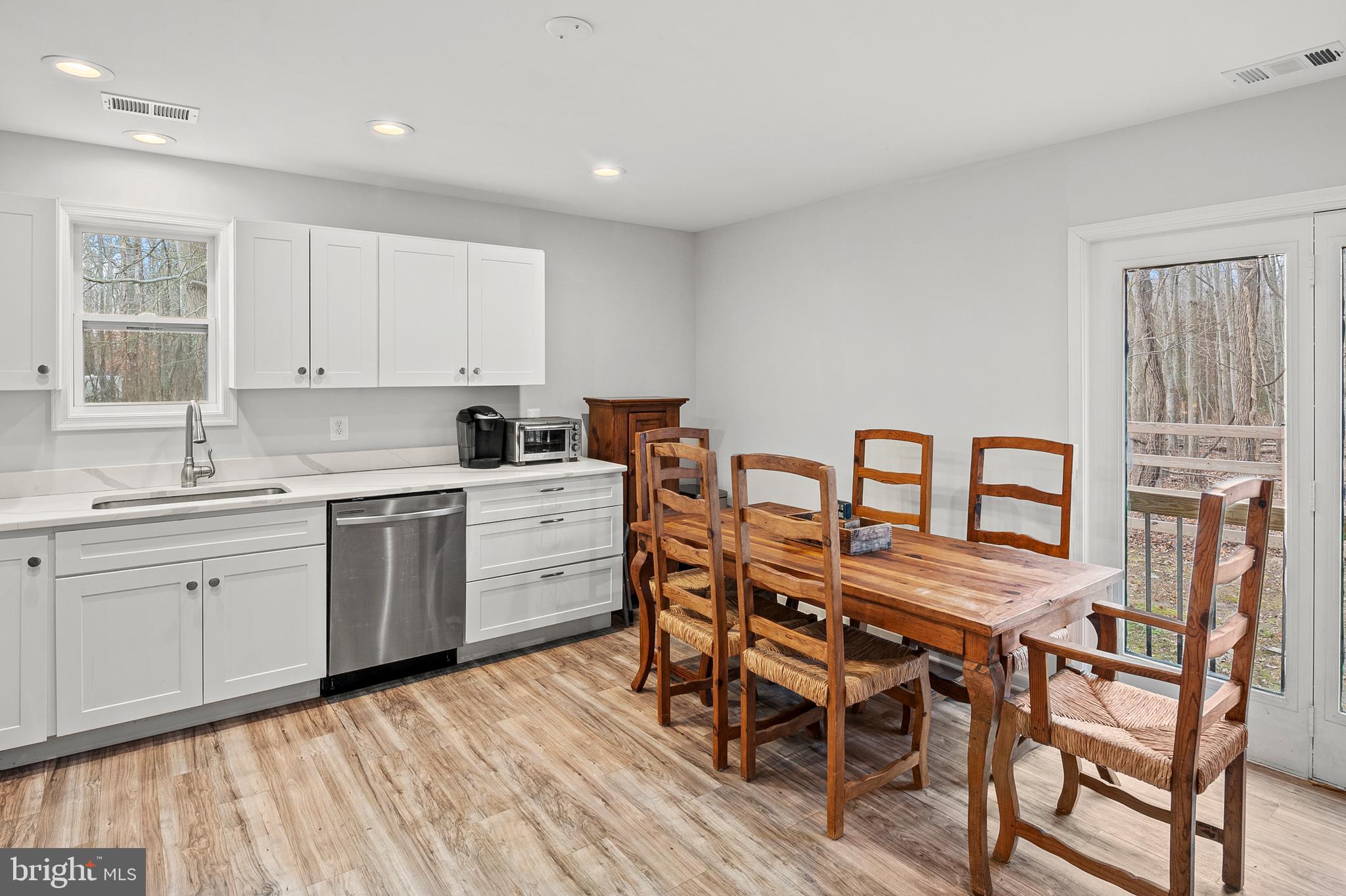 CHURCHTON - Residential