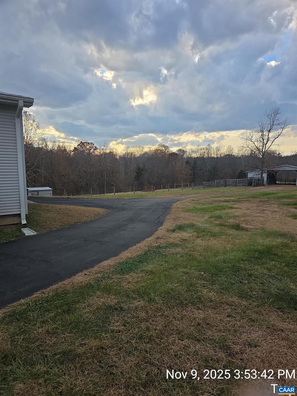 912 HUNTERS LODGE RD