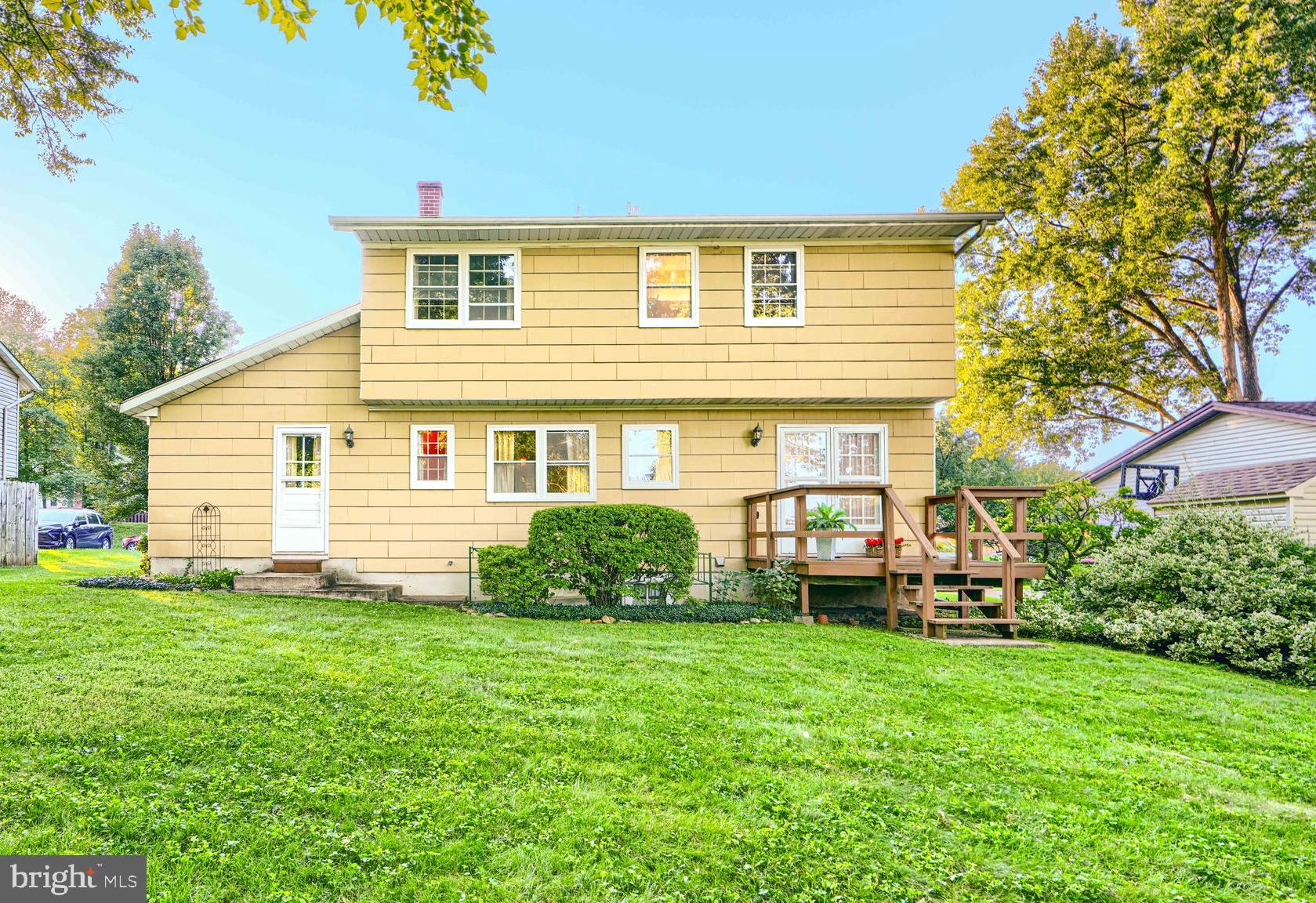 117 ROYAL OAK DRIVE
