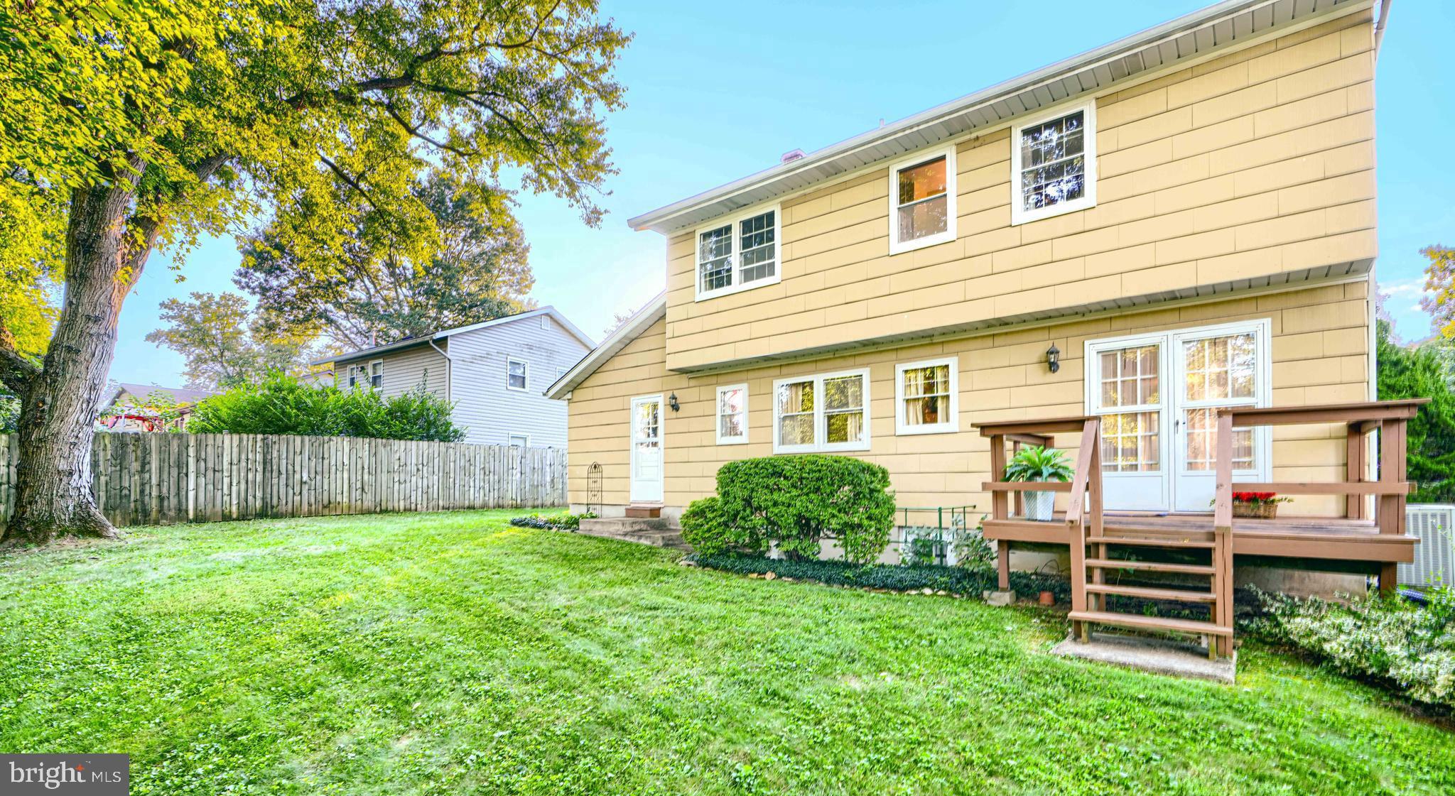 117 ROYAL OAK DRIVE