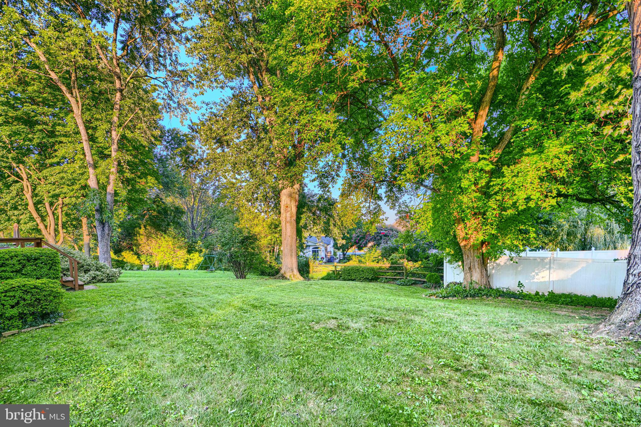 117 ROYAL OAK DRIVE