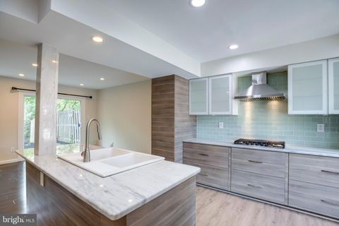 9513 BURDETT ROAD BURKE VA 22015