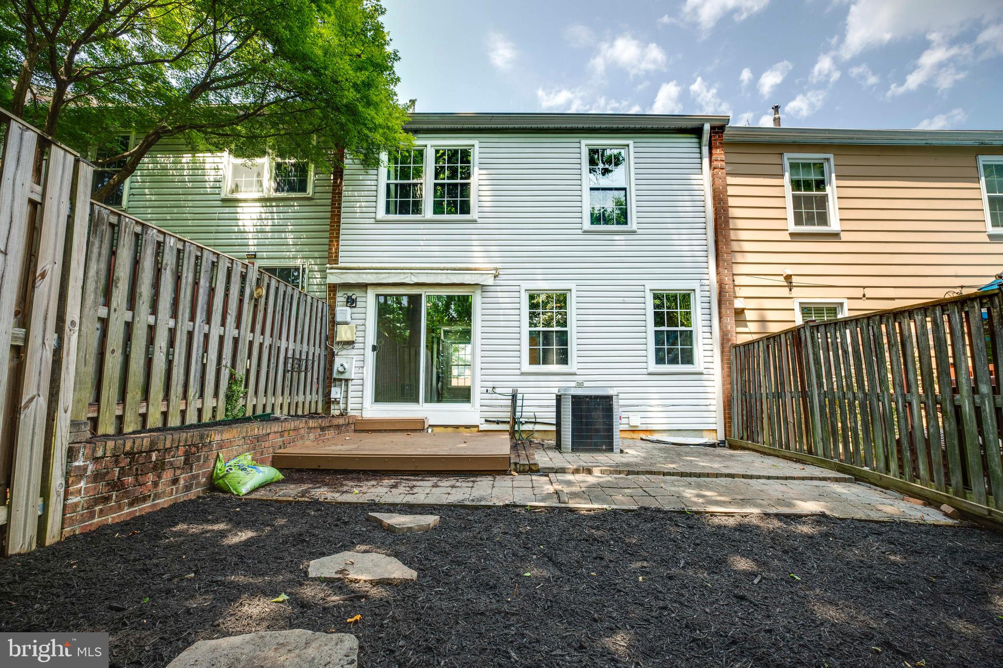 LAKE BRADDOCK - Residential