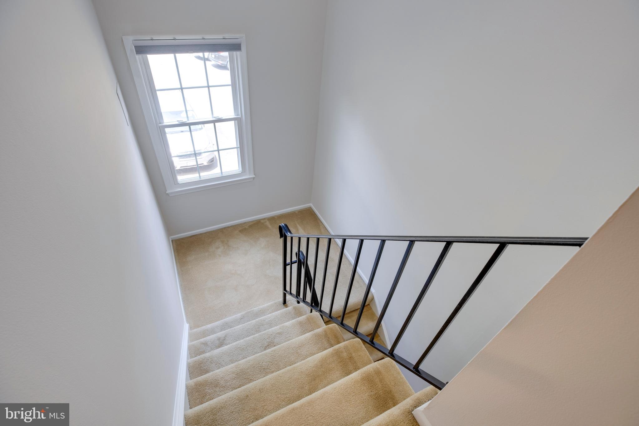 LAKE BRADDOCK - Residential