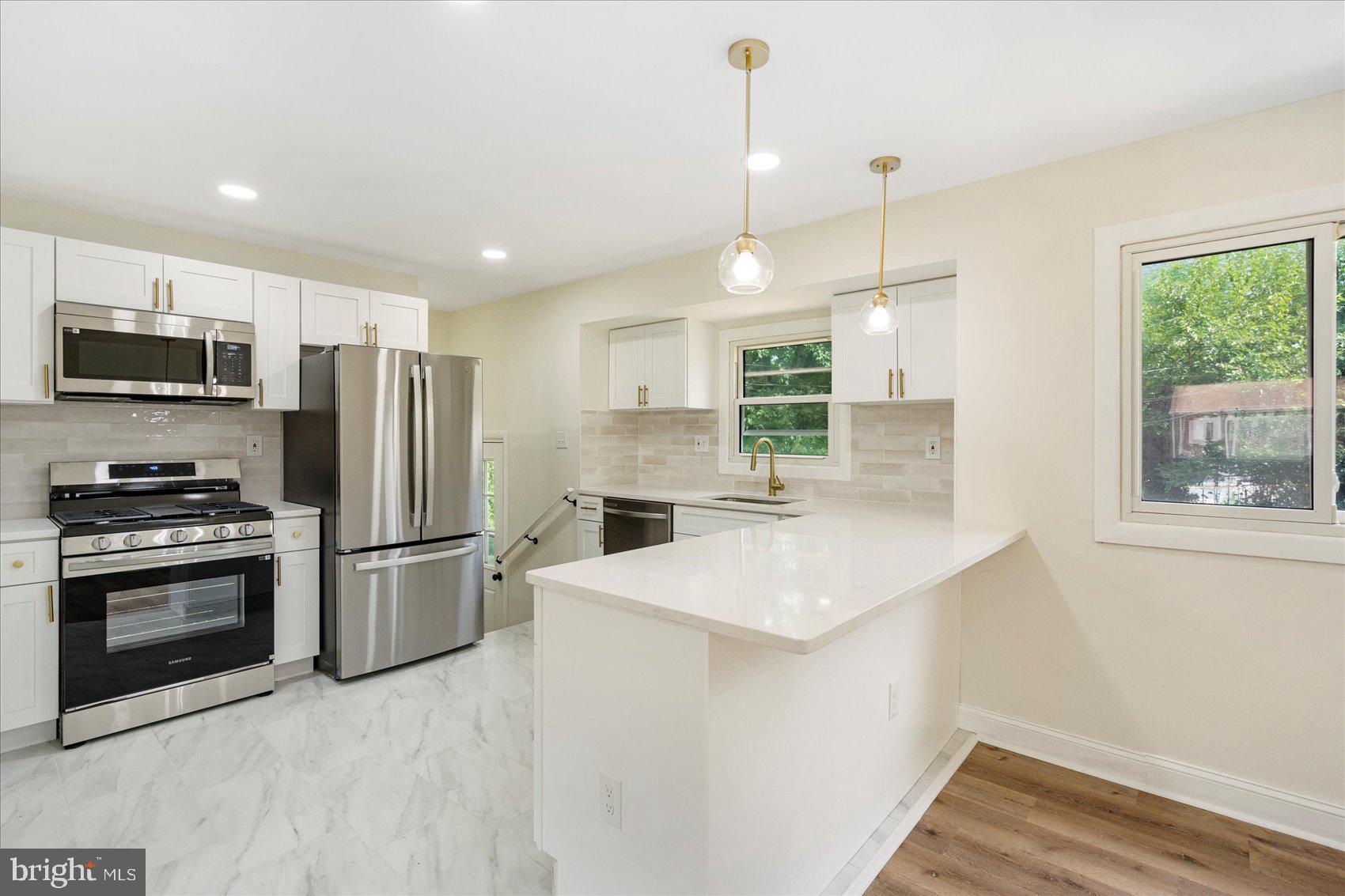 DEERFIELD - Residential