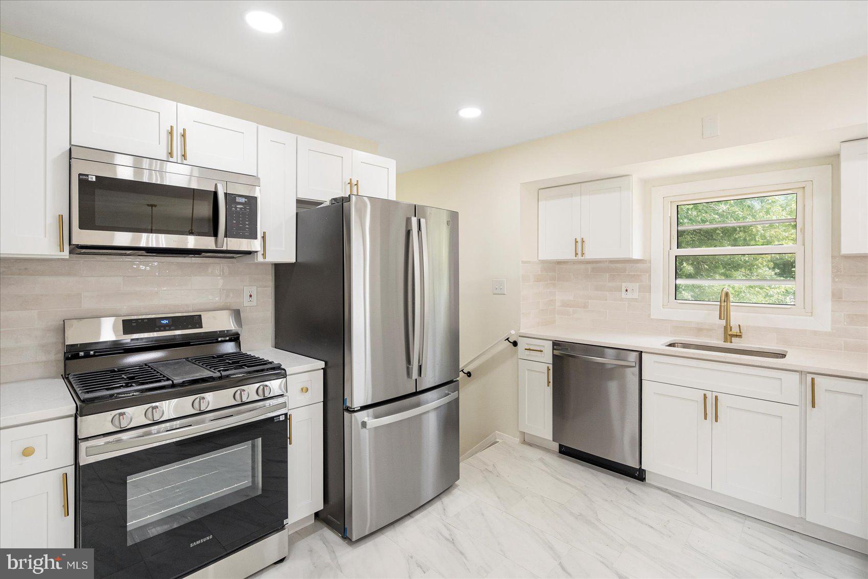 DEERFIELD - Residential