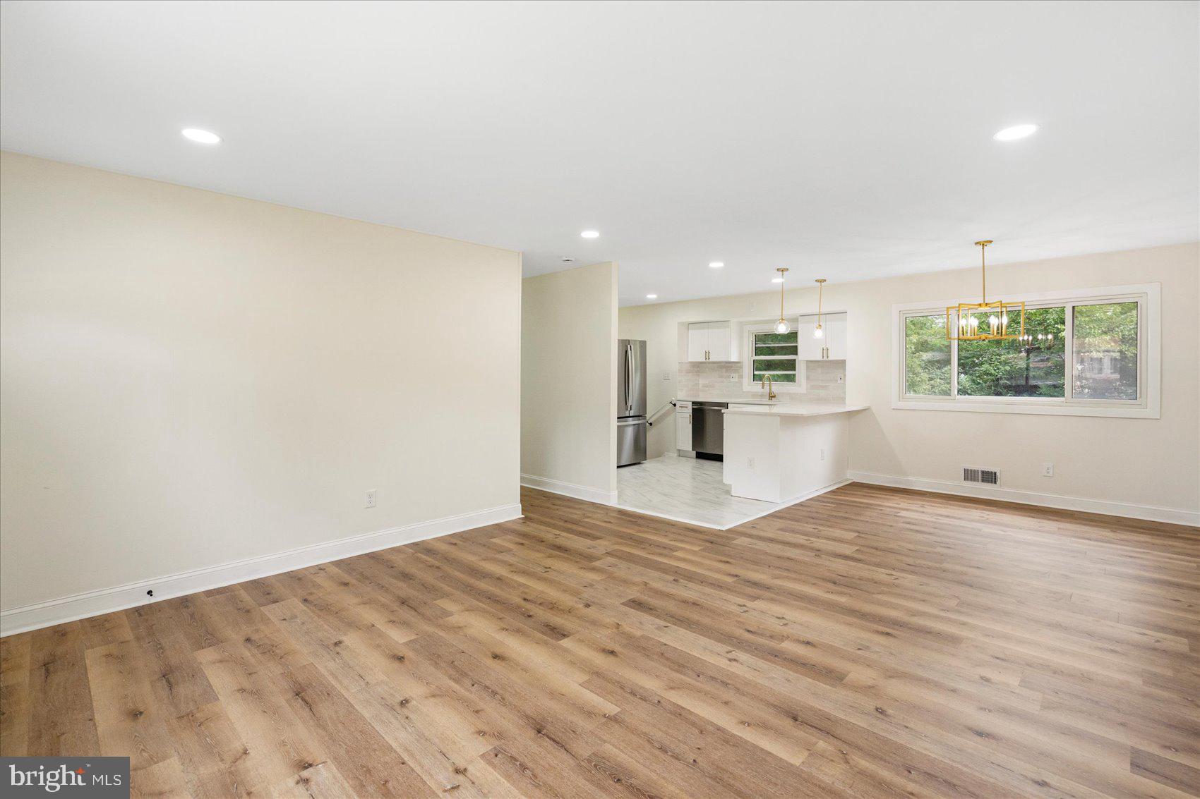 DEERFIELD - Residential