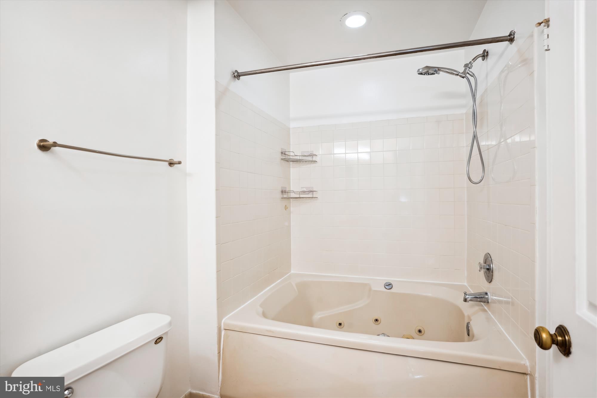 THE MONTEREY - Residential