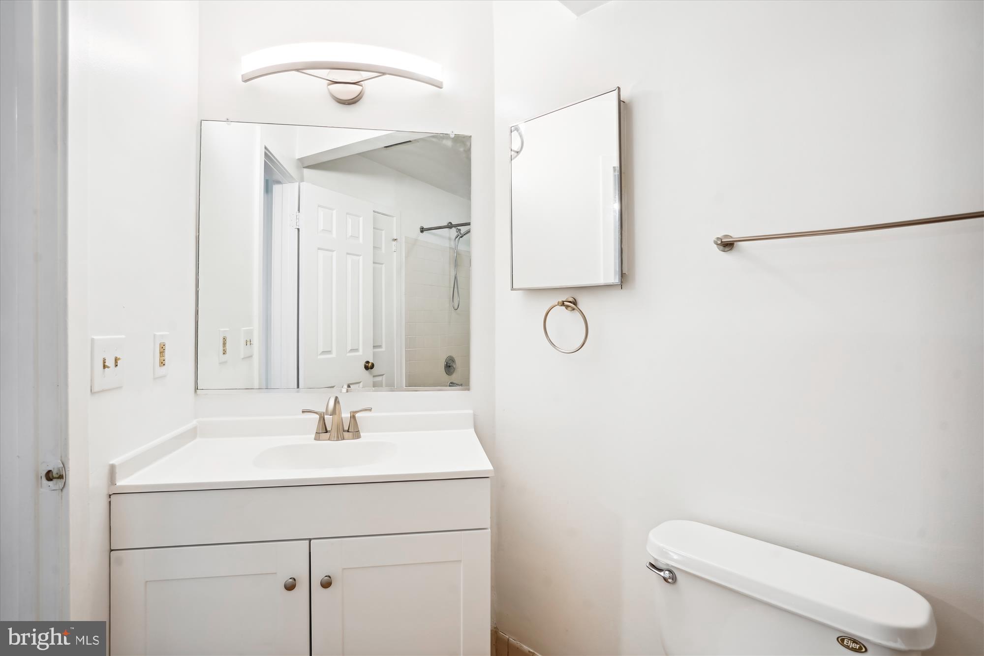 THE MONTEREY - Residential