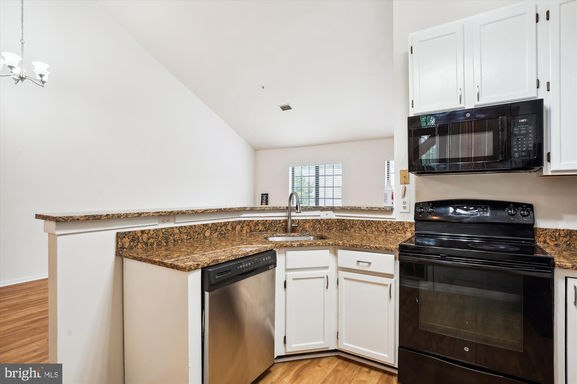 THE MONTEREY - Residential