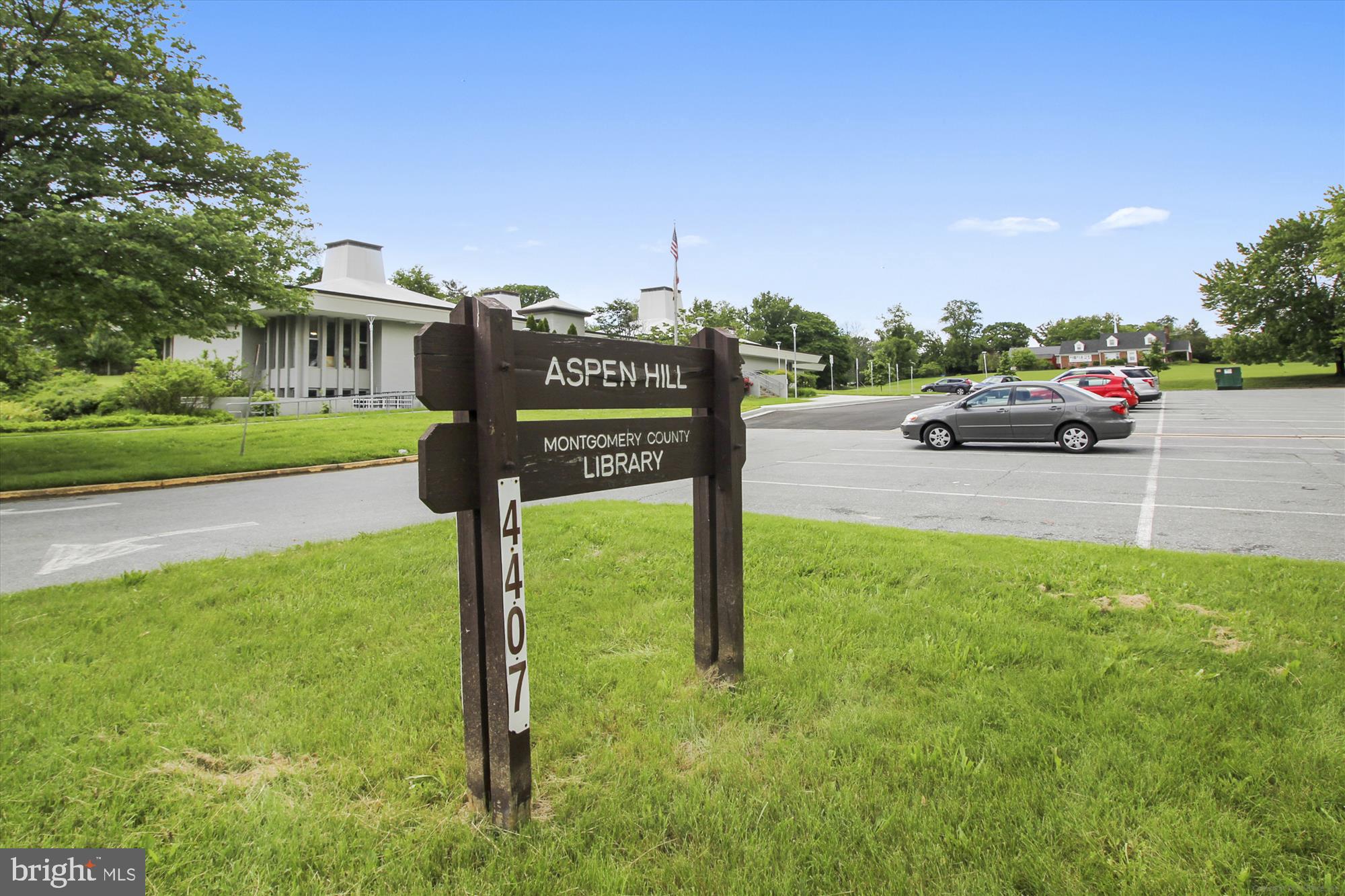 THE MONTEREY - Residential