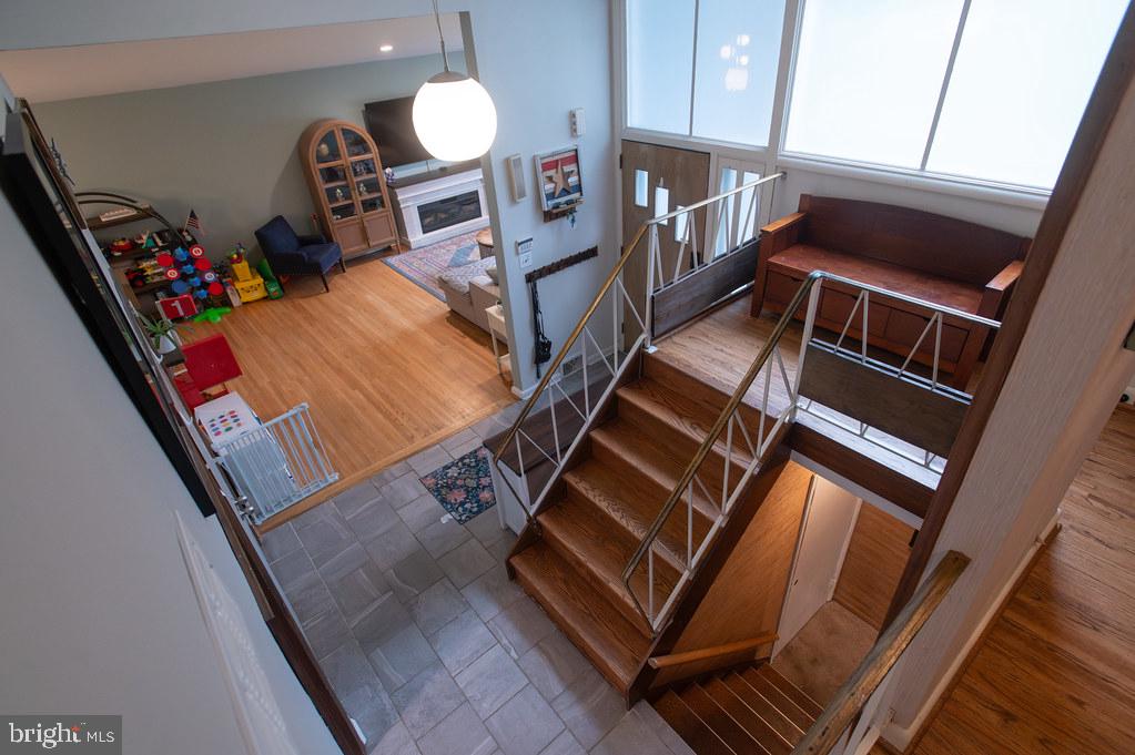 GLENSIDE - Residential