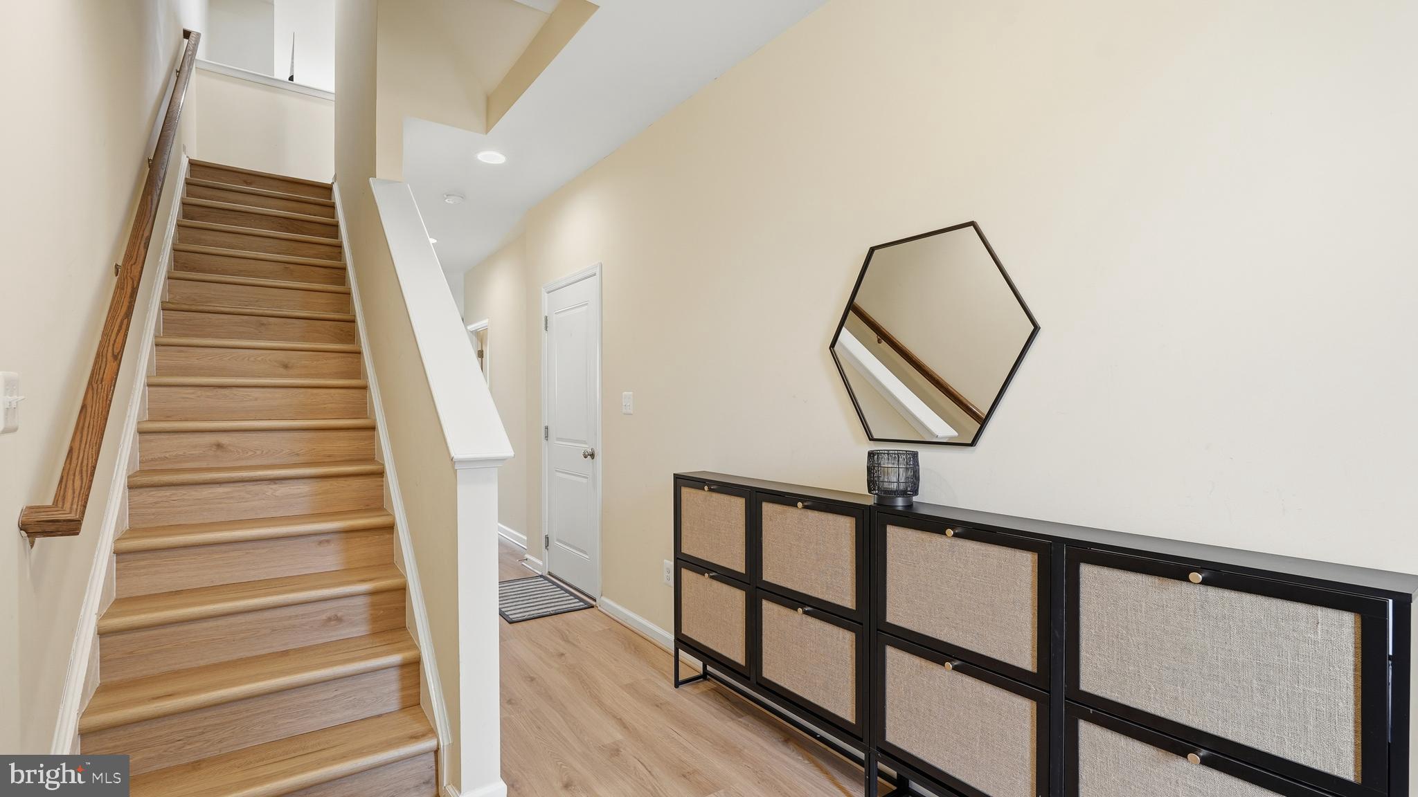 EMBREY MILL - Residential