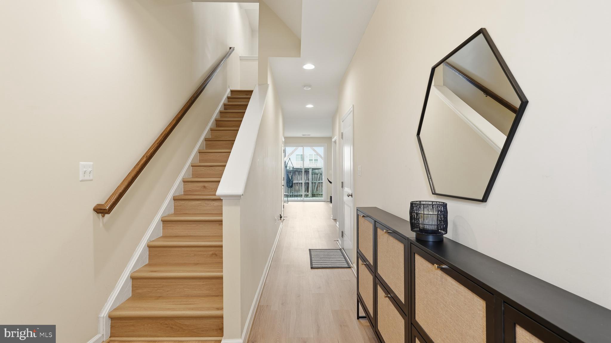 EMBREY MILL - Residential