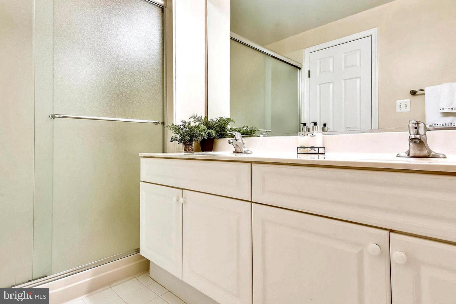 LAKE HERON CONDO - Residential